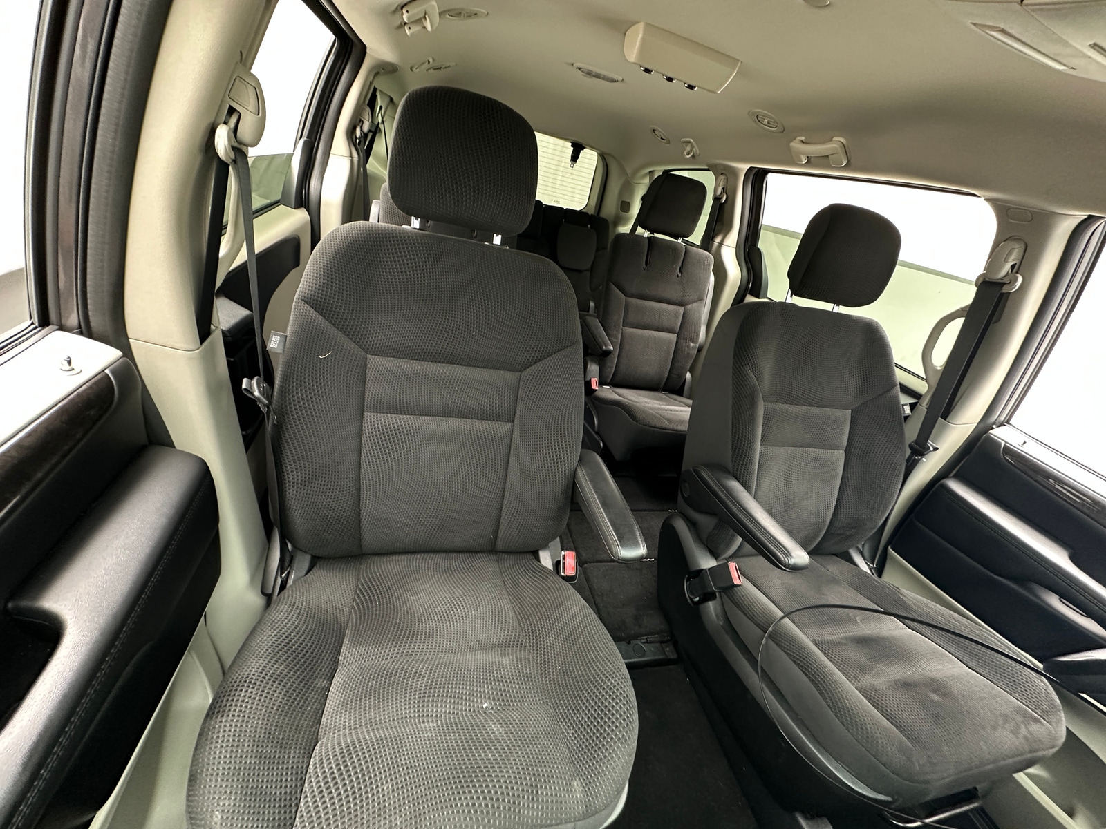 Thumbnail: 2019 Dodge Grand Caravan - 2