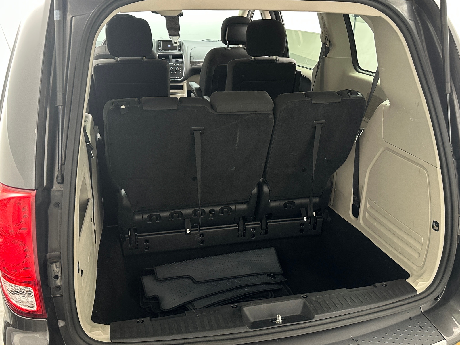 Thumbnail: 2019 Dodge Grand Caravan - 7