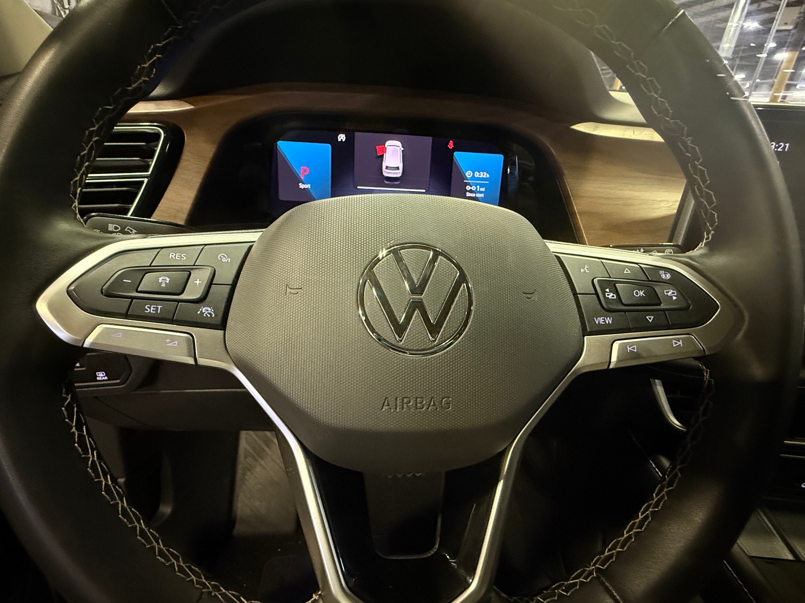 Thumbnail: 2024 Volkswagen Atlas - 4
