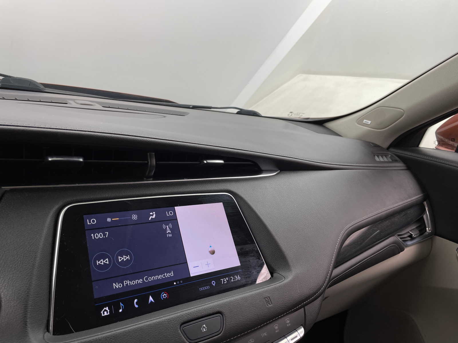 Thumbnail: 2019 Cadillac XT4 - 3