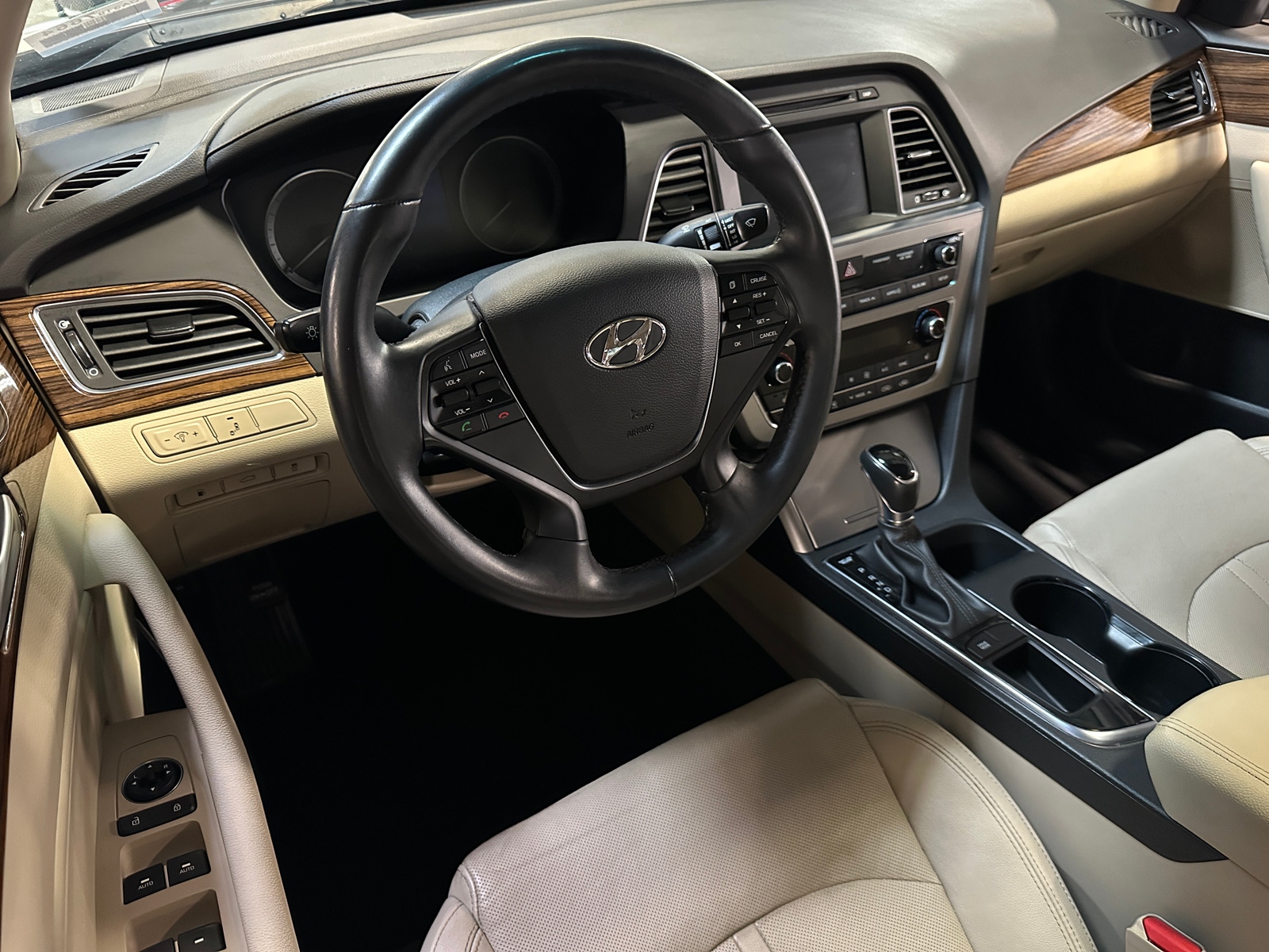 Thumbnail: 2017 Hyundai Sonata - 2