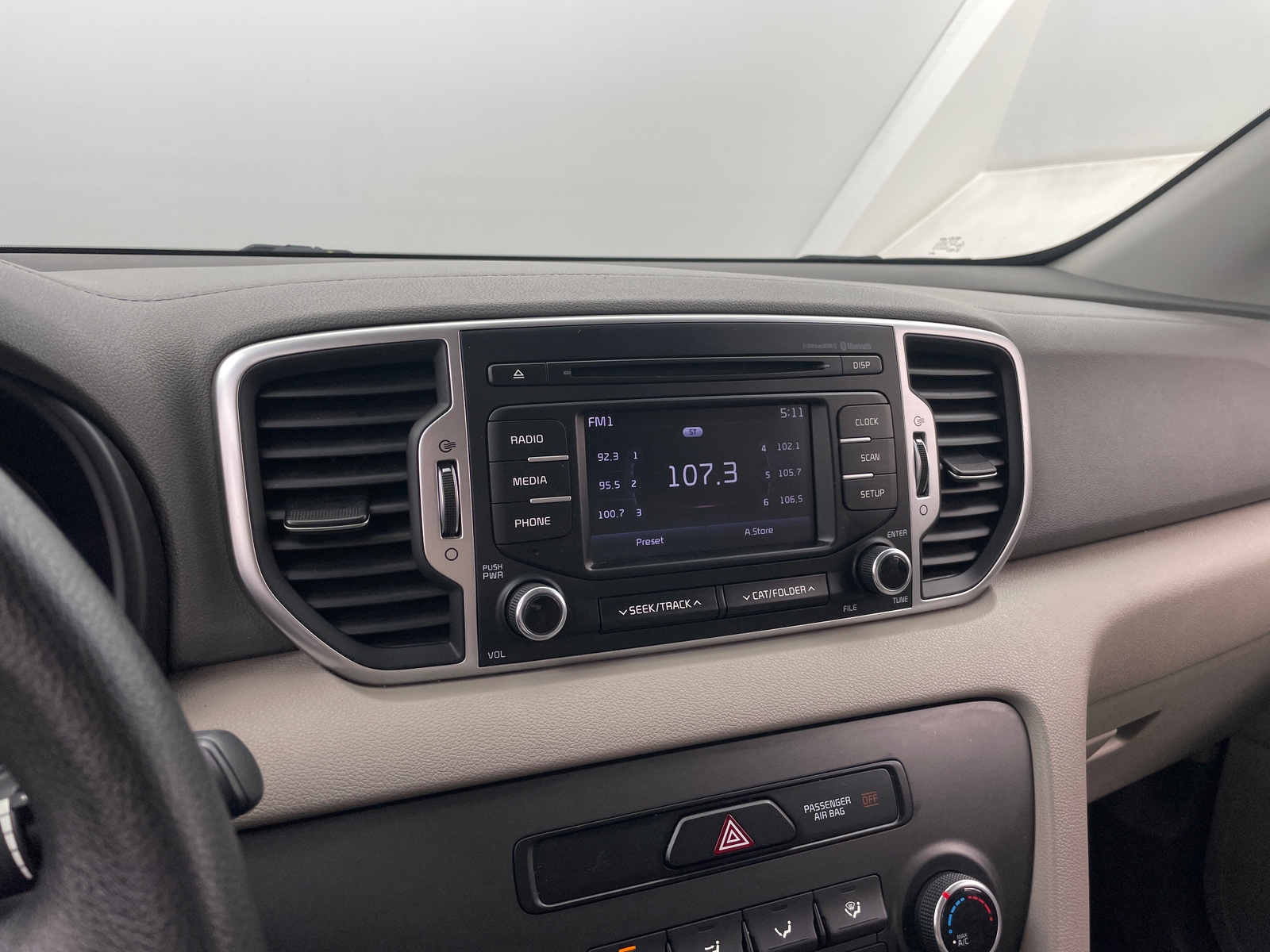 Thumbnail: 2017 Kia Sportage - 4