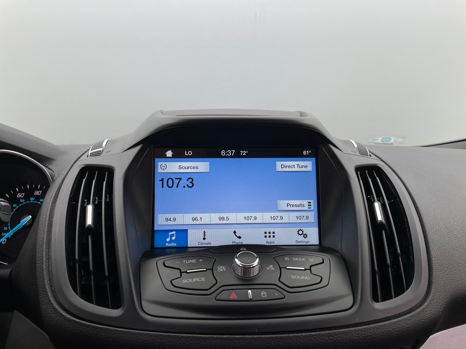 Thumbnail: 2016 Ford Escape - 3