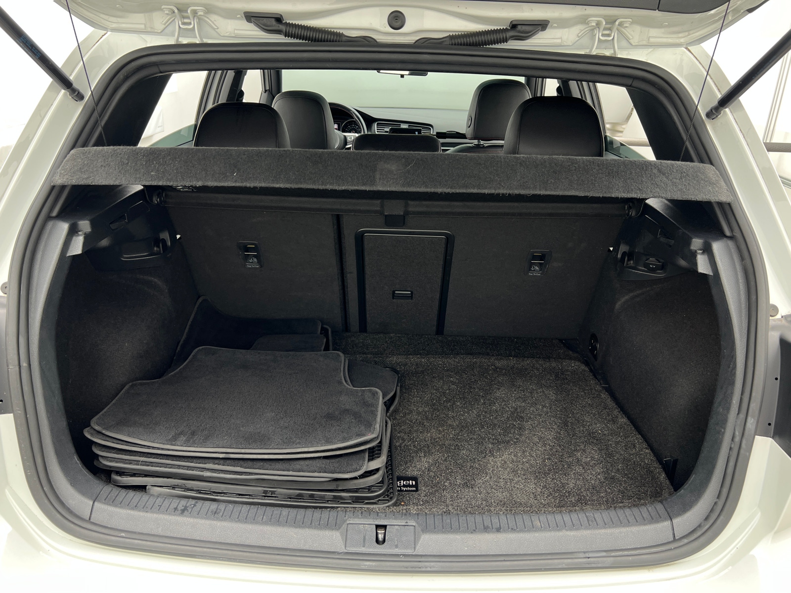 Thumbnail: 2015 Volkswagen Golf - 7