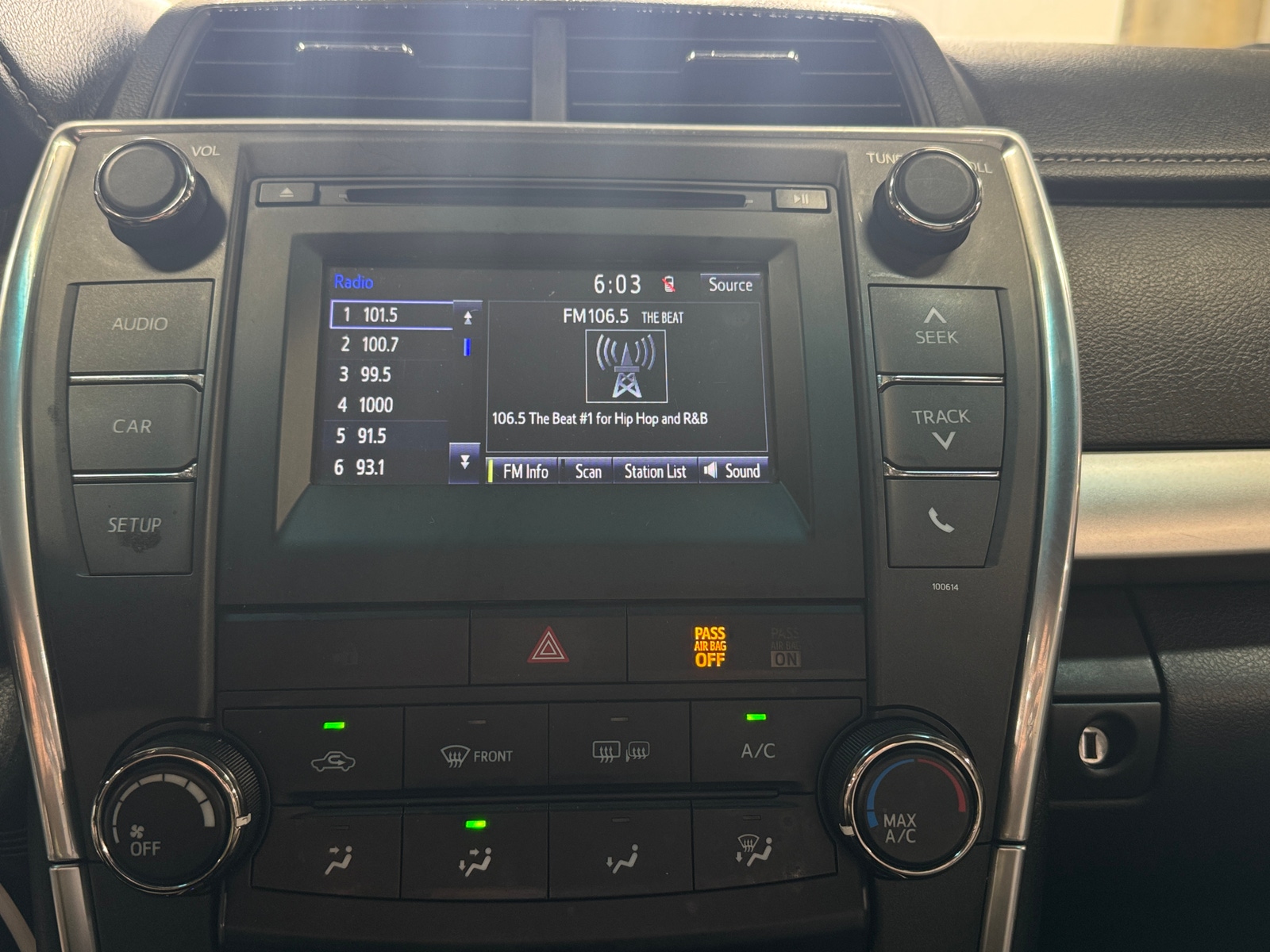 Thumbnail: 2016 Toyota Camry - 4