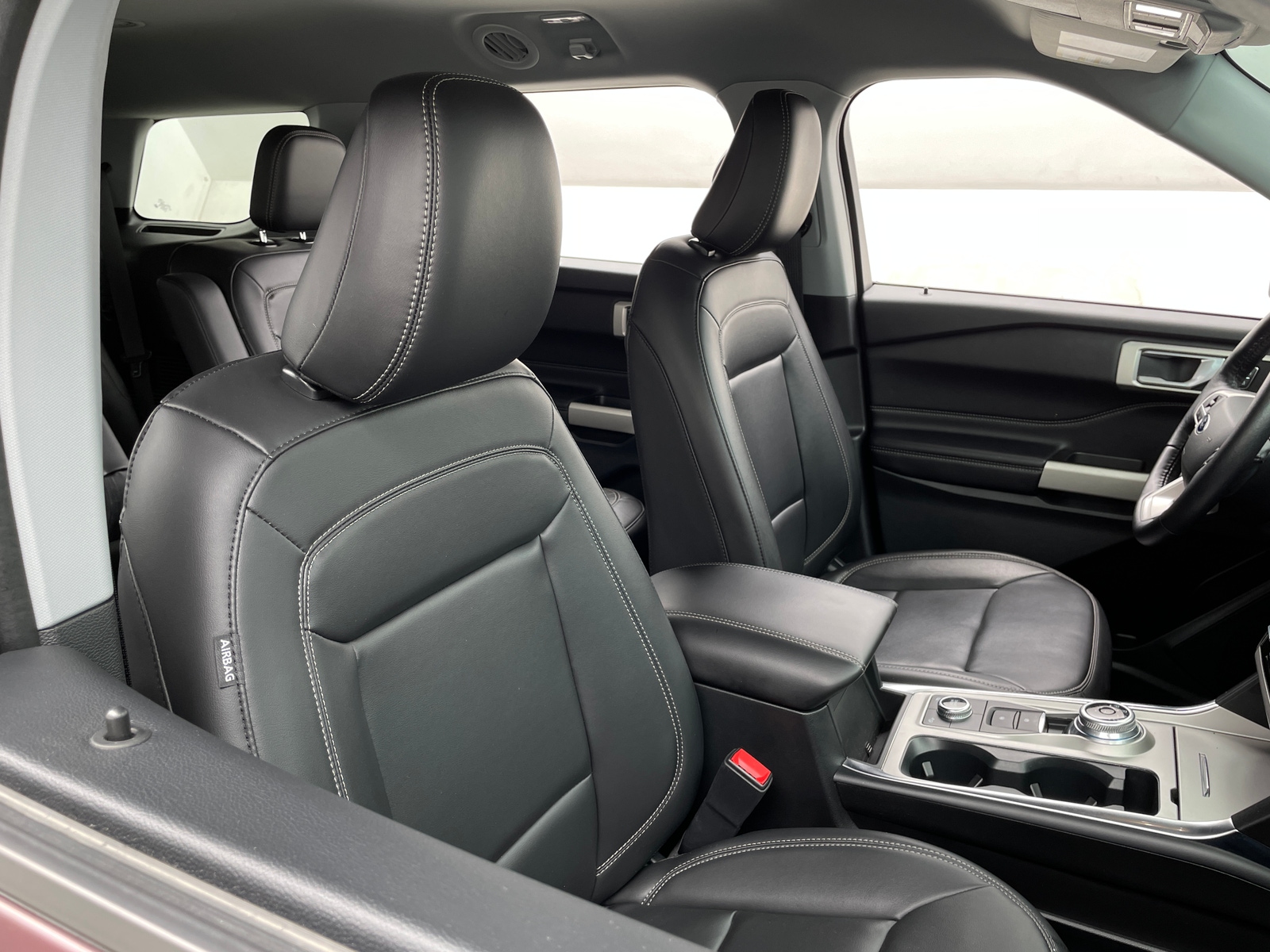 Thumbnail: 2022 Ford Explorer - 2