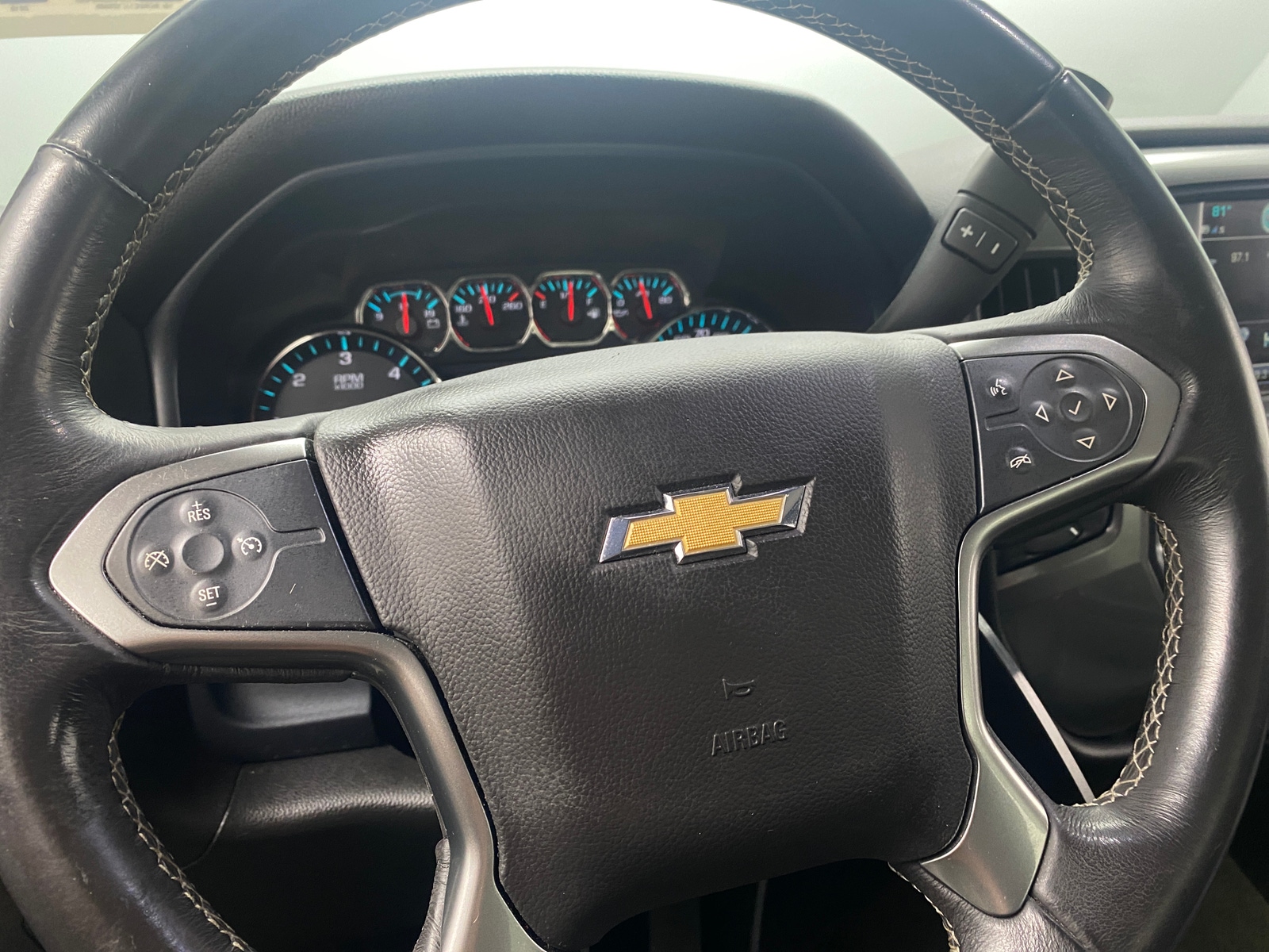 Thumbnail: 2018 Chevrolet Silverado 1500 - 5
