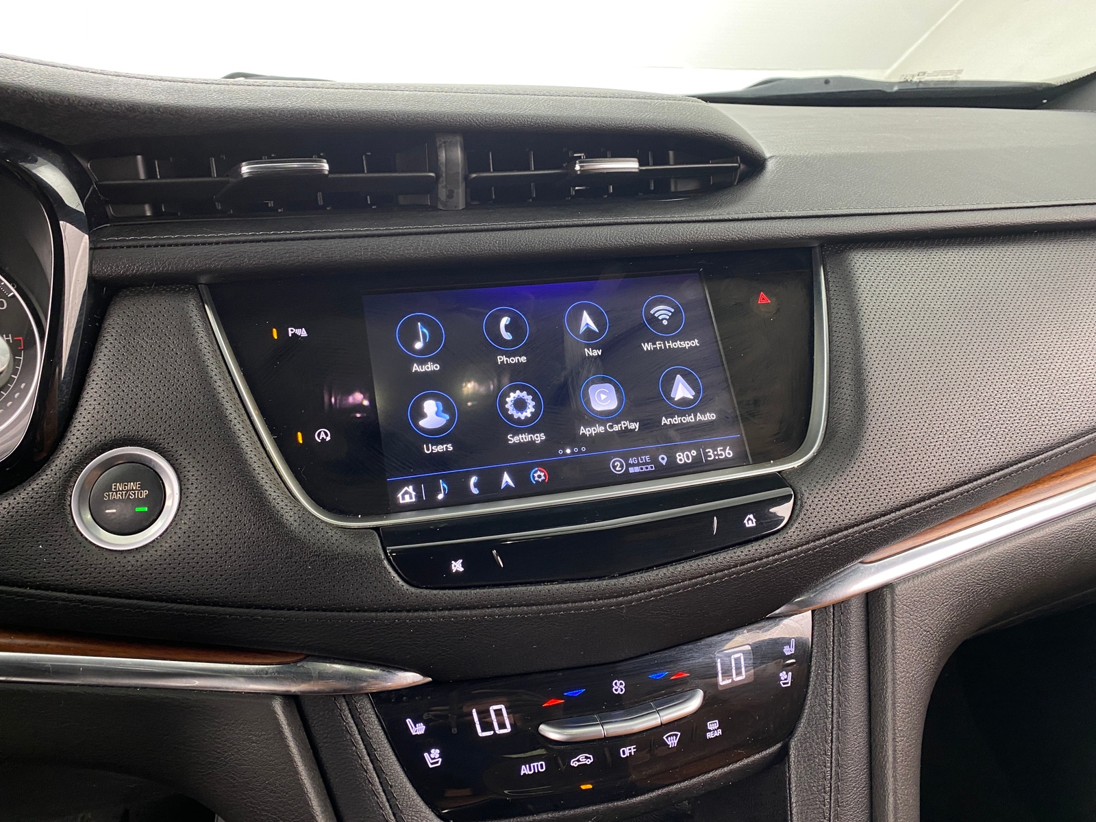 Thumbnail: 2022 Cadillac XT5 - 3