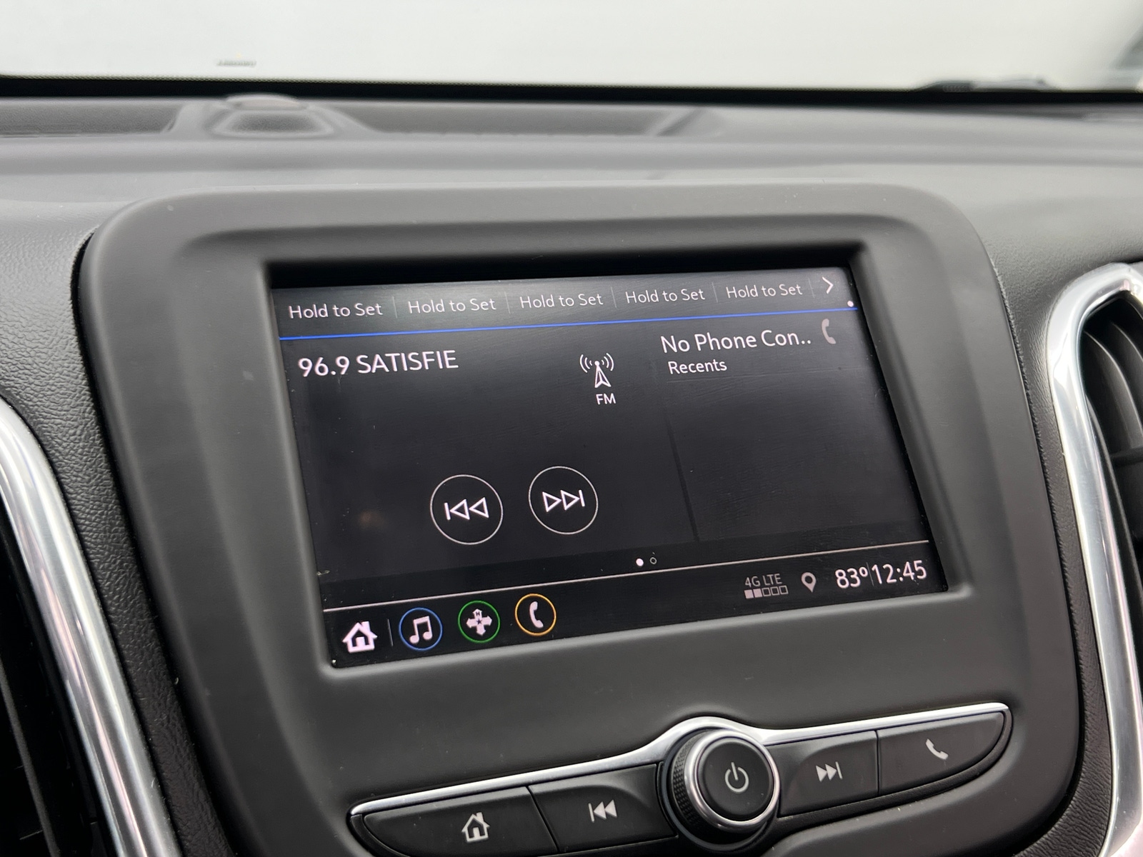 Thumbnail: 2020 Chevrolet Equinox - 4