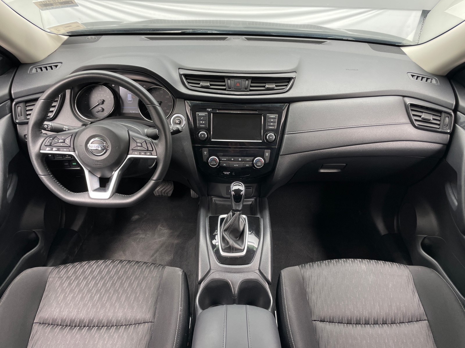 Thumbnail: 2020 Nissan Rogue - 3