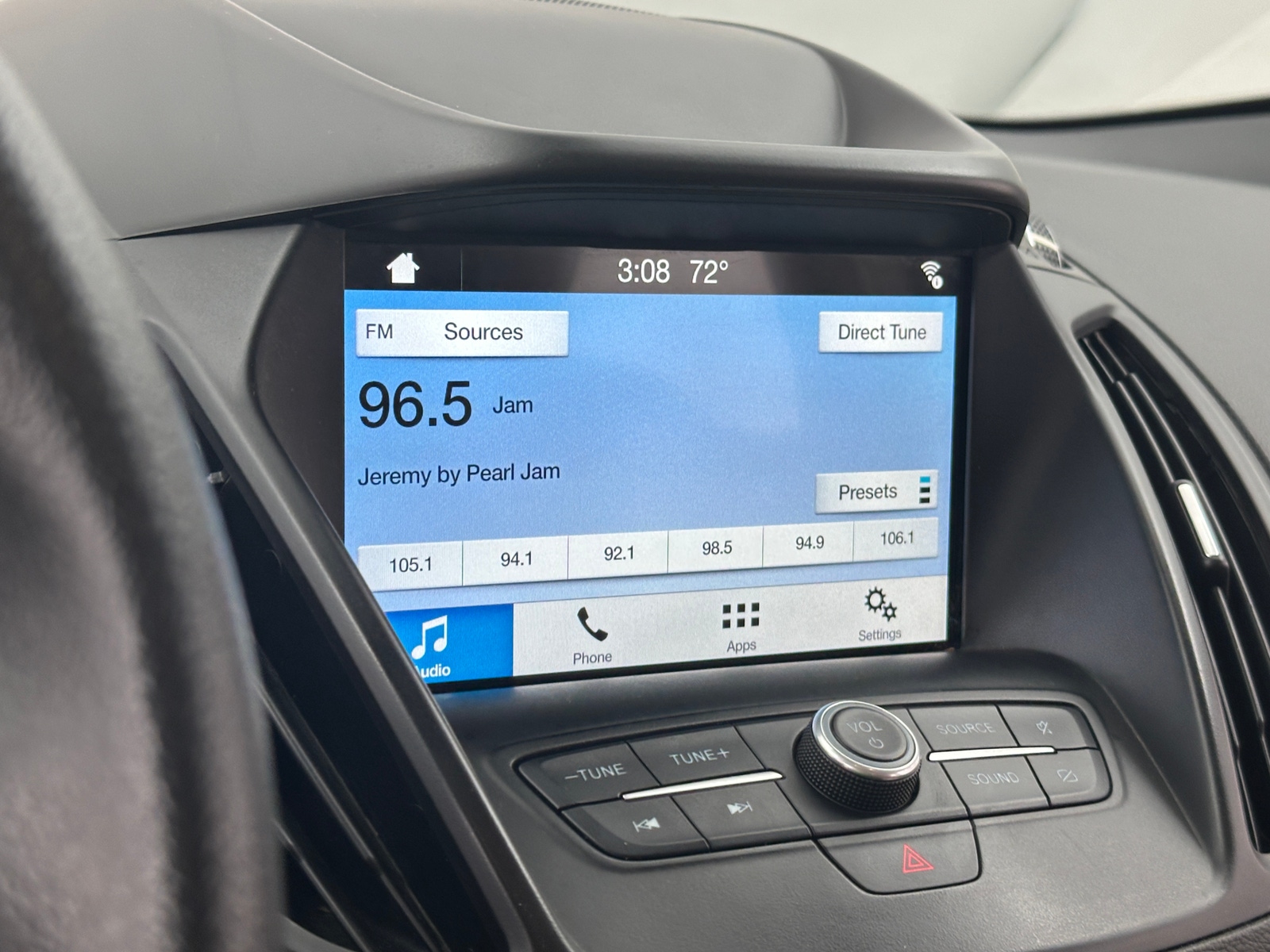 Thumbnail: 2019 Ford Escape - 4