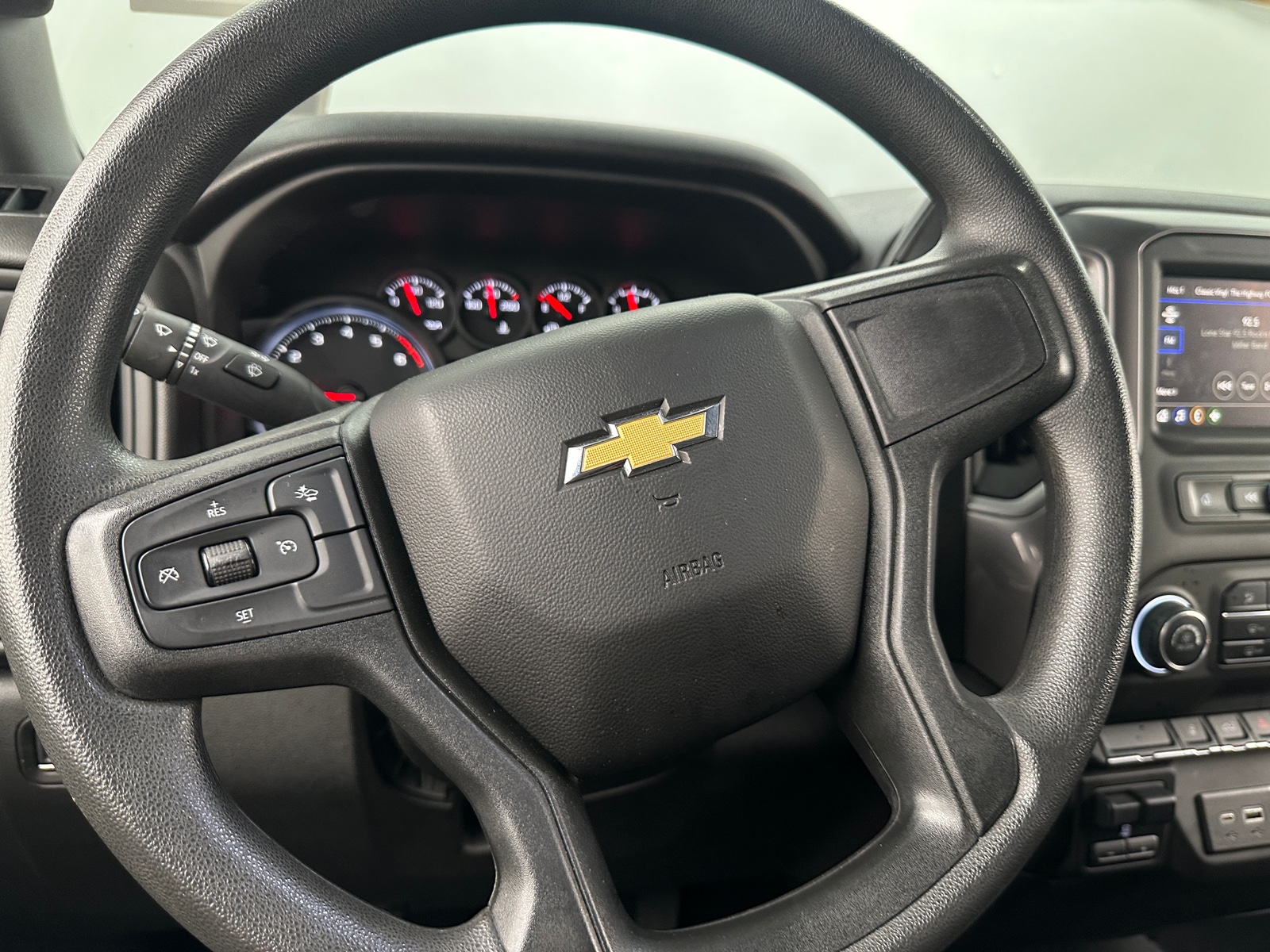 Thumbnail: 2024 Chevrolet Silverado 2500 - 5