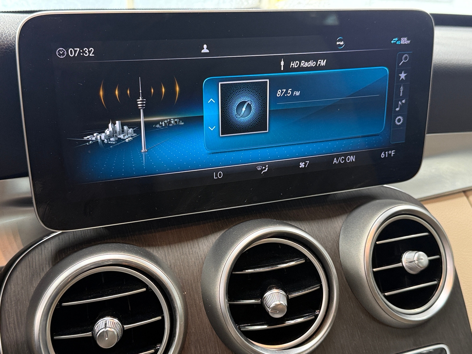 Thumbnail: 2020 Mercedes-Benz C-Class - 3