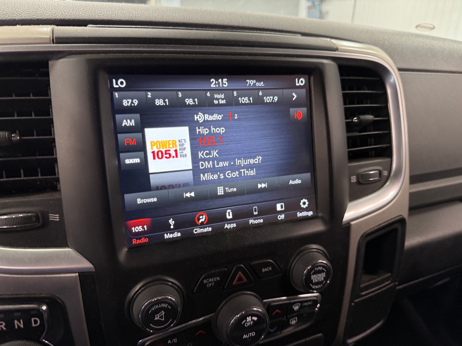 Thumbnail: 2019 RAM 1500 Classic - 4