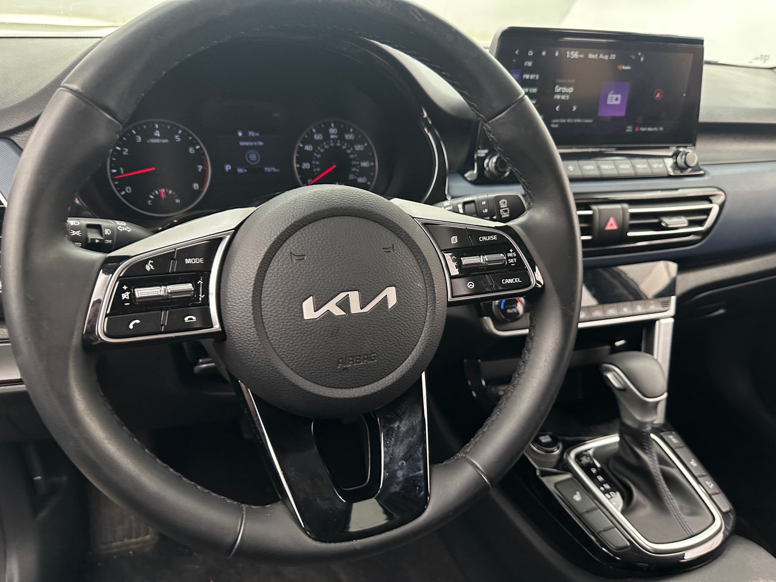 Thumbnail: 2023 Kia Seltos - 4