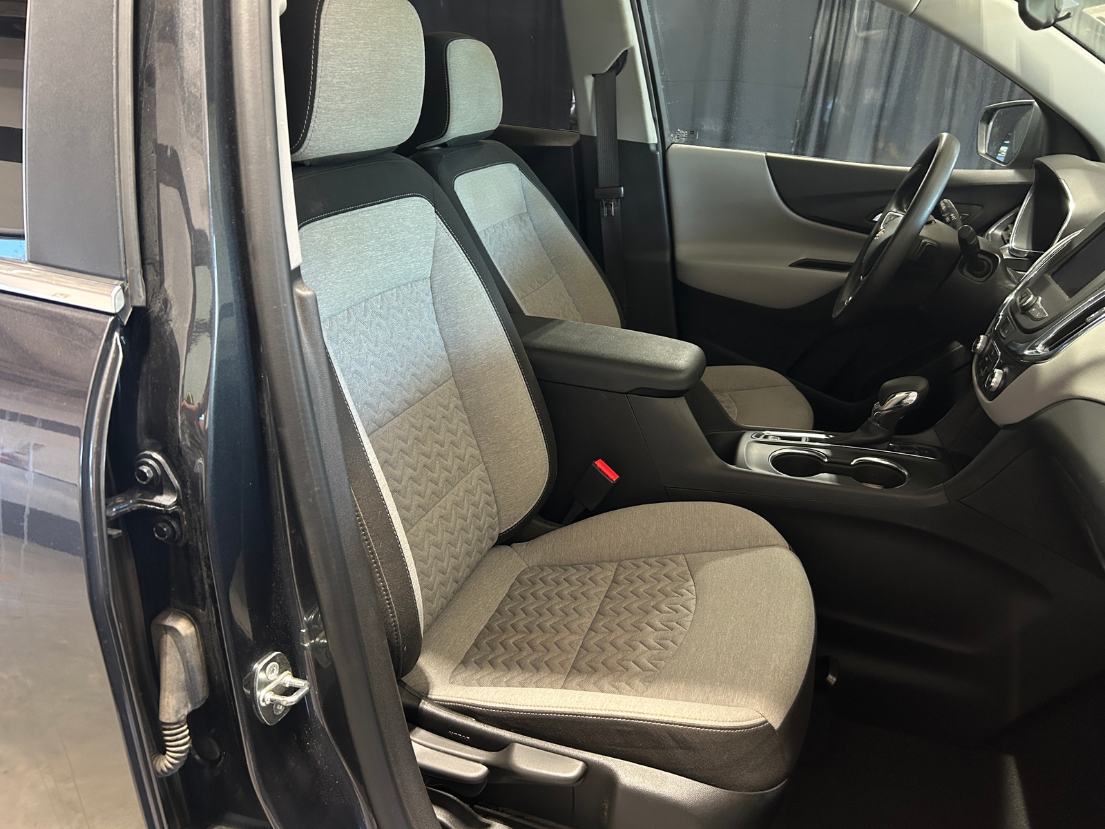 Thumbnail: 2023 Chevrolet Equinox - 2