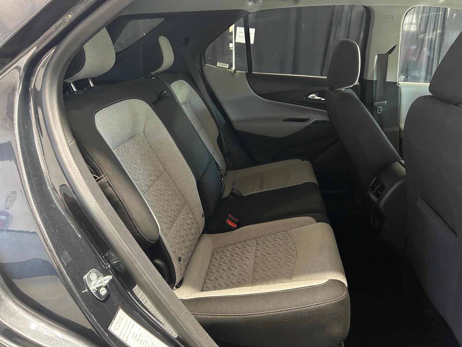 Thumbnail: 2023 Chevrolet Equinox - 6