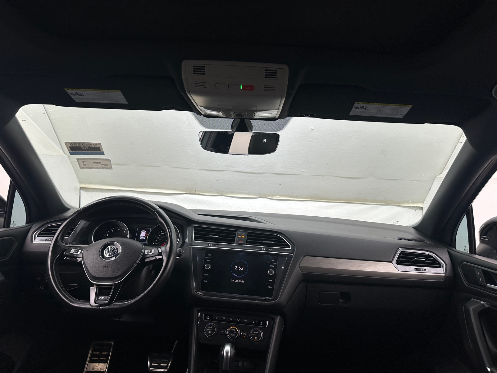 Thumbnail: 2020 Volkswagen Tiguan - 2
