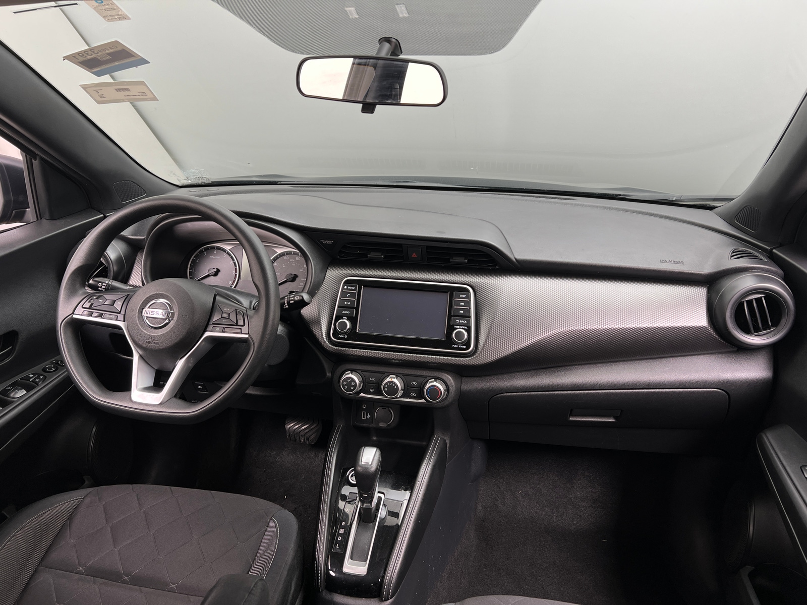 Thumbnail: 2019 Nissan Kicks - 3