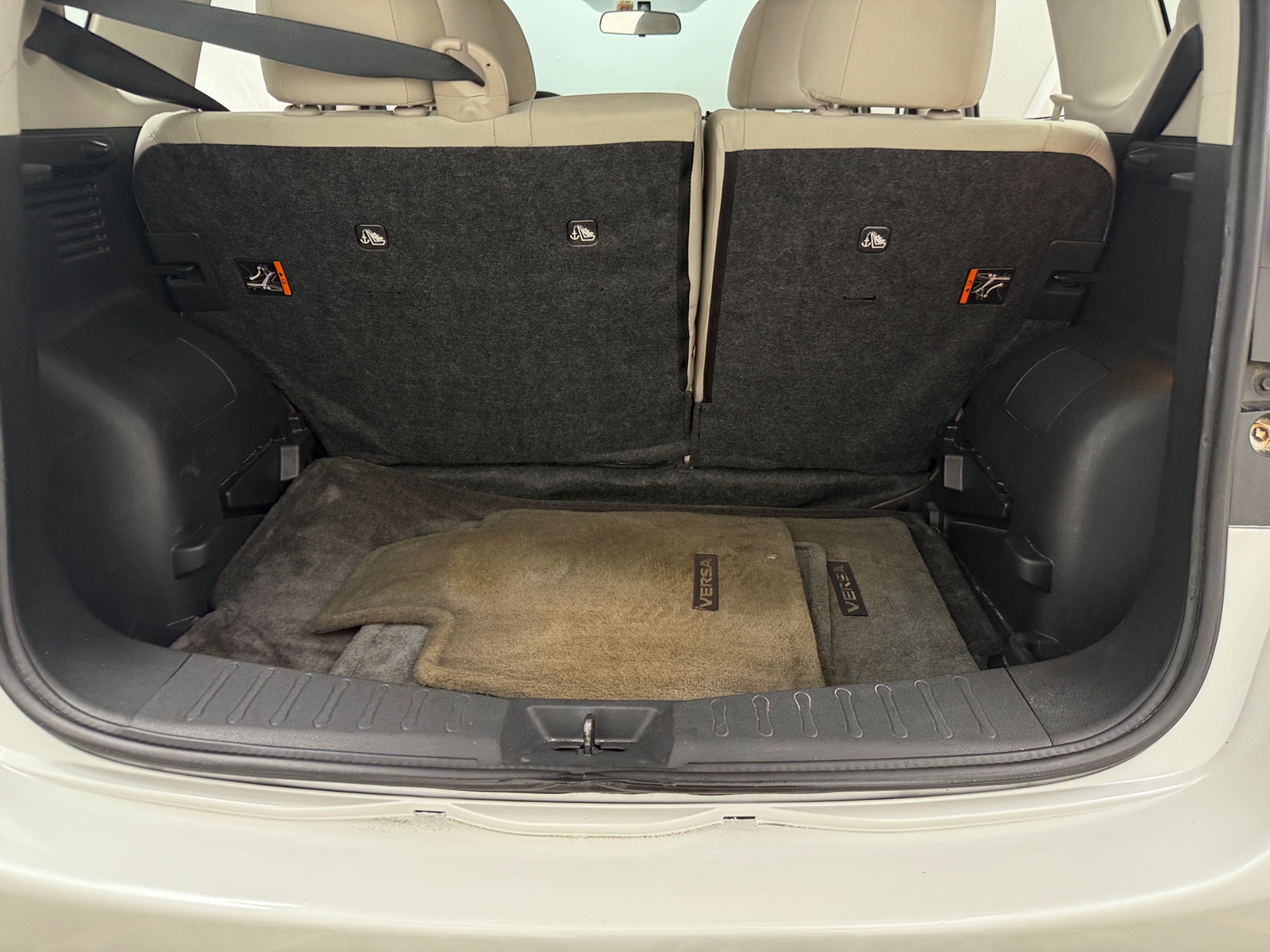 Thumbnail: 2014 Nissan Versa - 7