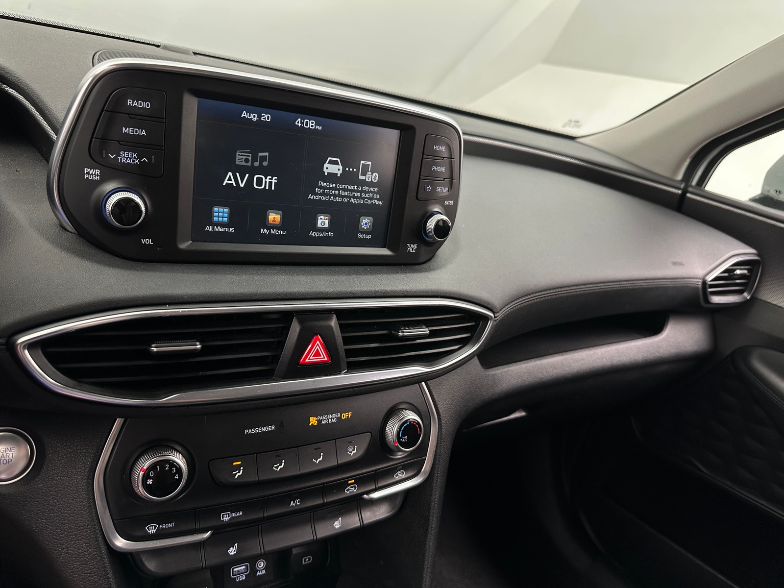 Thumbnail: 2019 Hyundai Santa Fe - 4