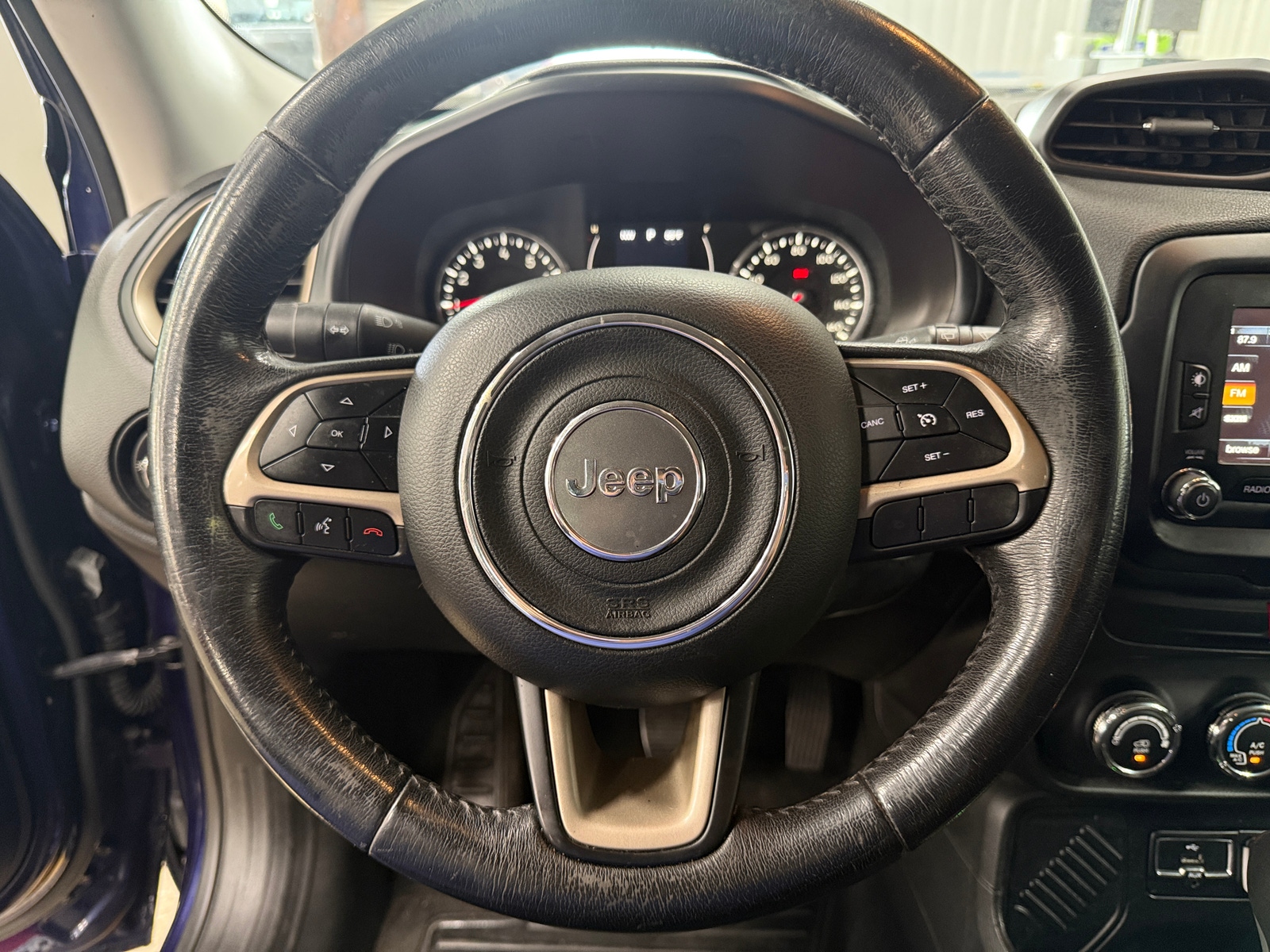 Thumbnail: 2016 Jeep Renegade - 5