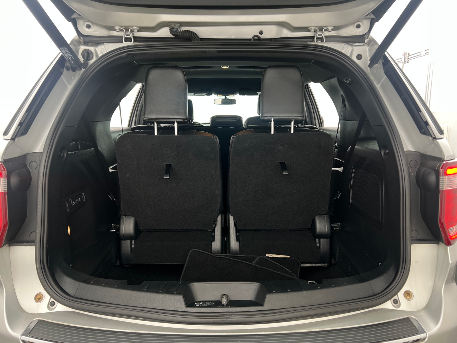 Thumbnail: 2018 Ford Explorer - 6