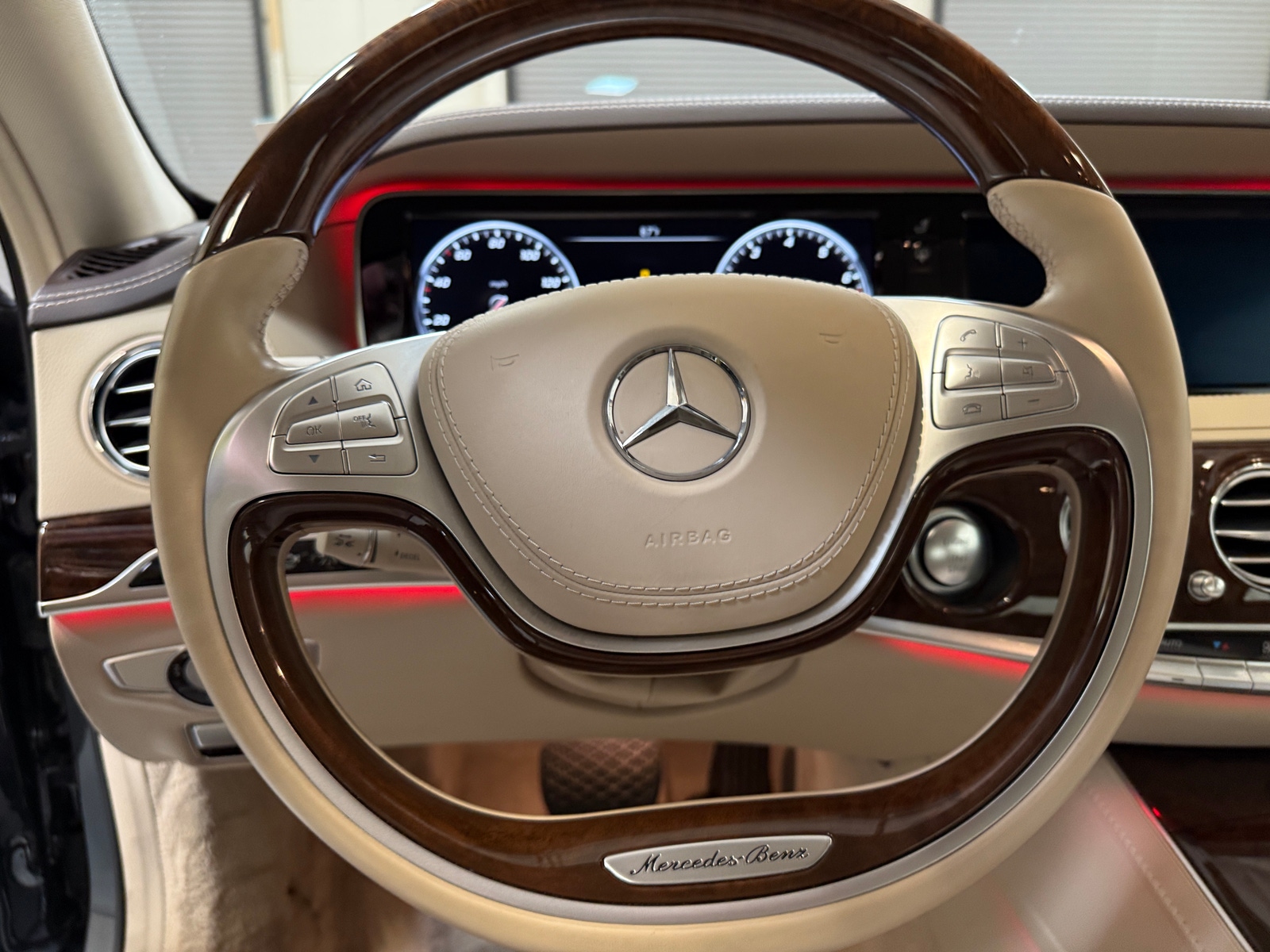 Thumbnail: 2017 Mercedes-Benz S-Class - 4
