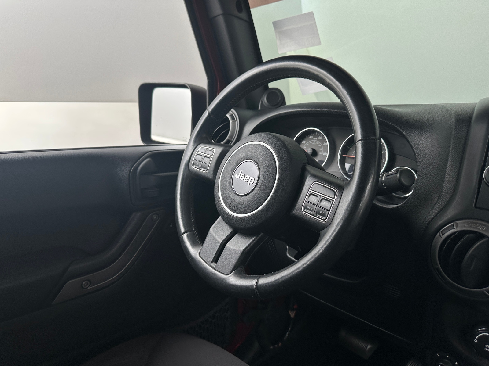 Thumbnail: 2013 Jeep Wrangler - 5