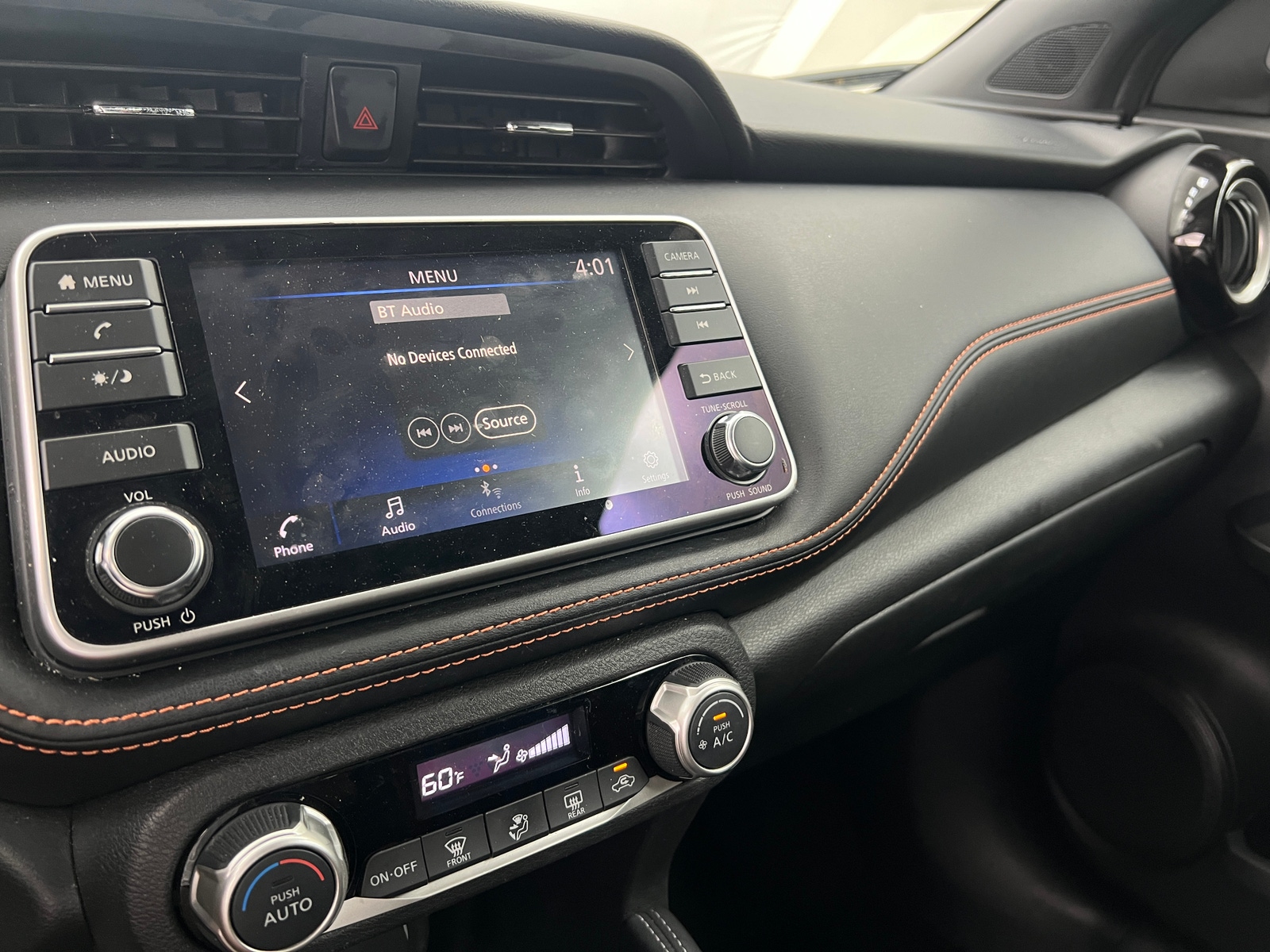 Thumbnail: 2019 Nissan Kicks - 4