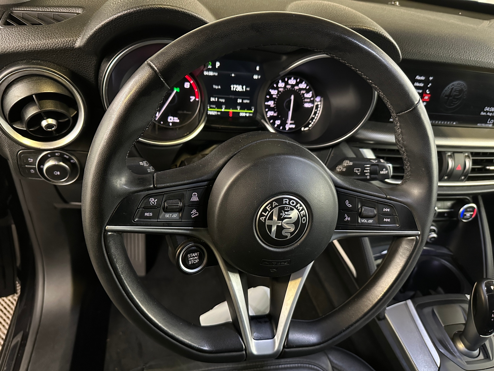 Thumbnail: 2018 Alfa Romeo Stelvio - 4