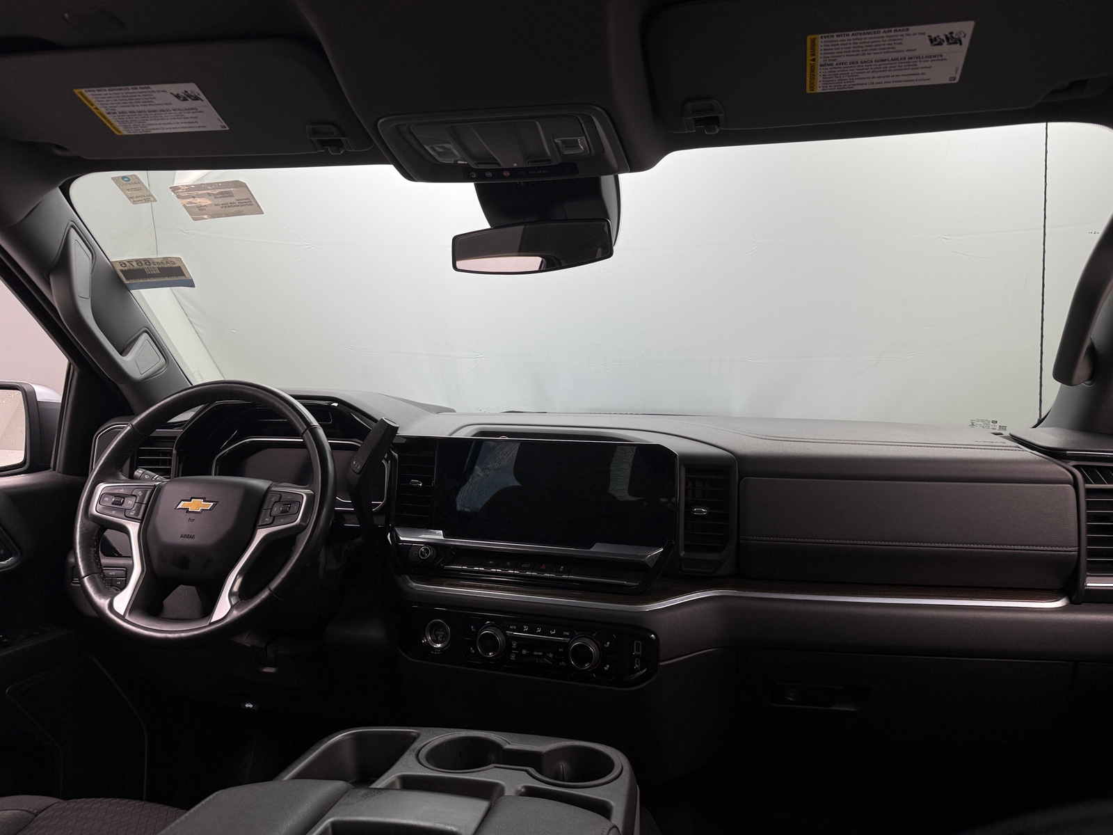 Thumbnail: 2022 Chevrolet Silverado 1500 - 3