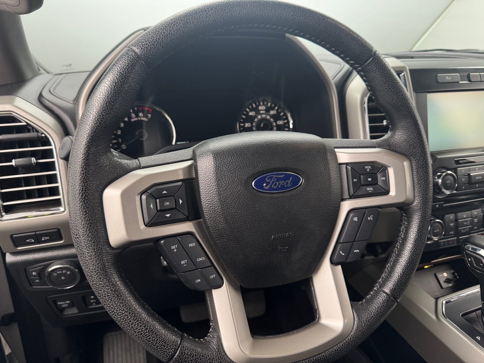 Thumbnail: 2015 Ford Econoline - 4