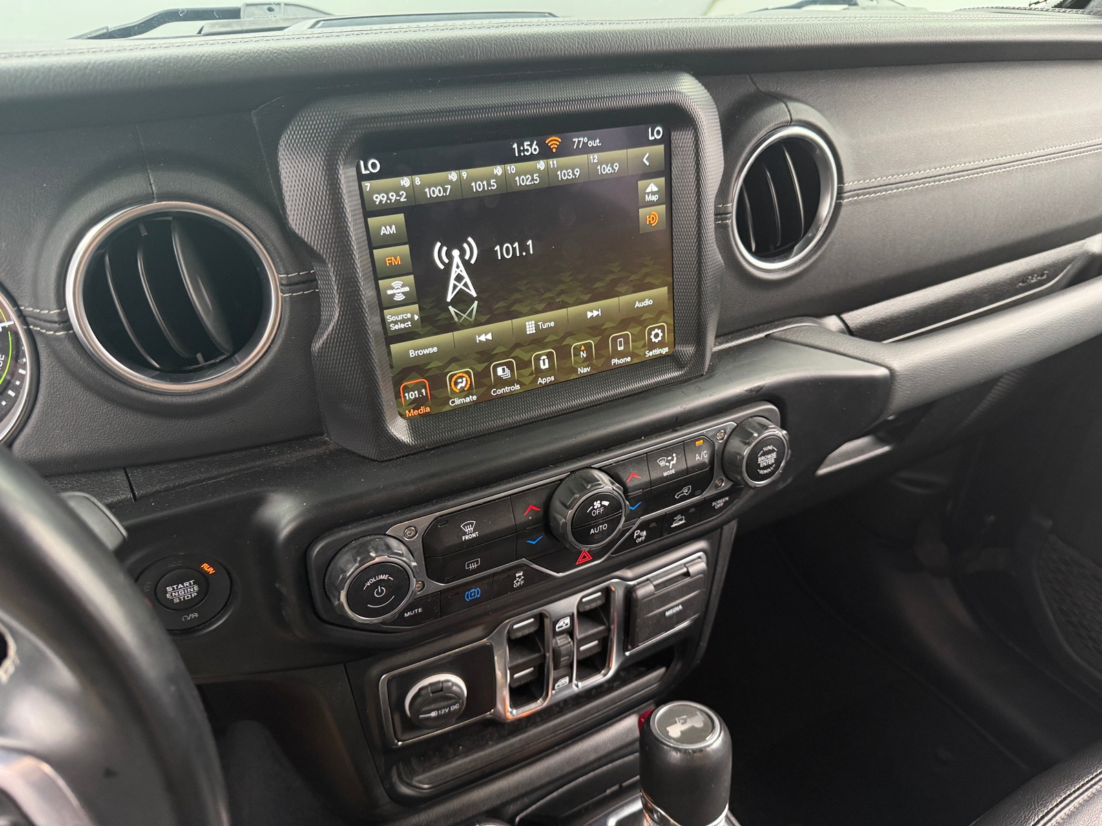 Thumbnail: 2022 Jeep Wrangler - 3