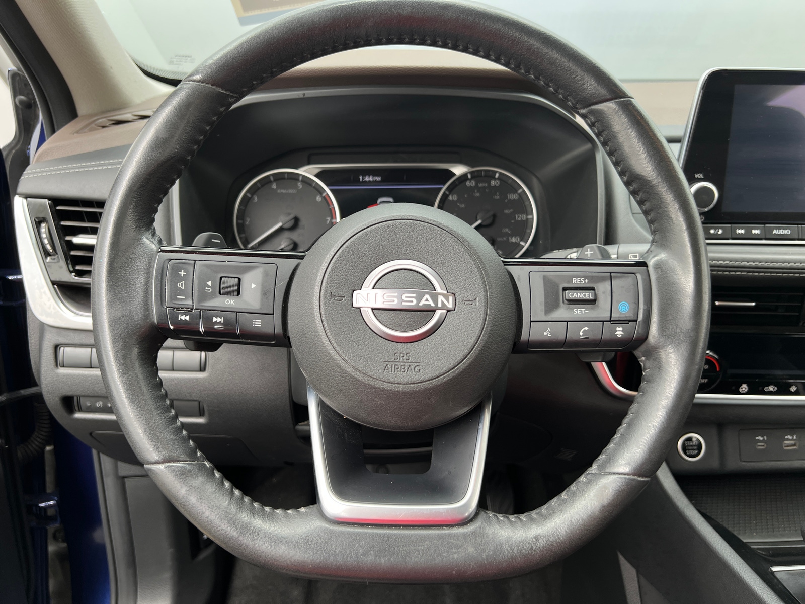 Thumbnail: 2022 Nissan Rogue - 4
