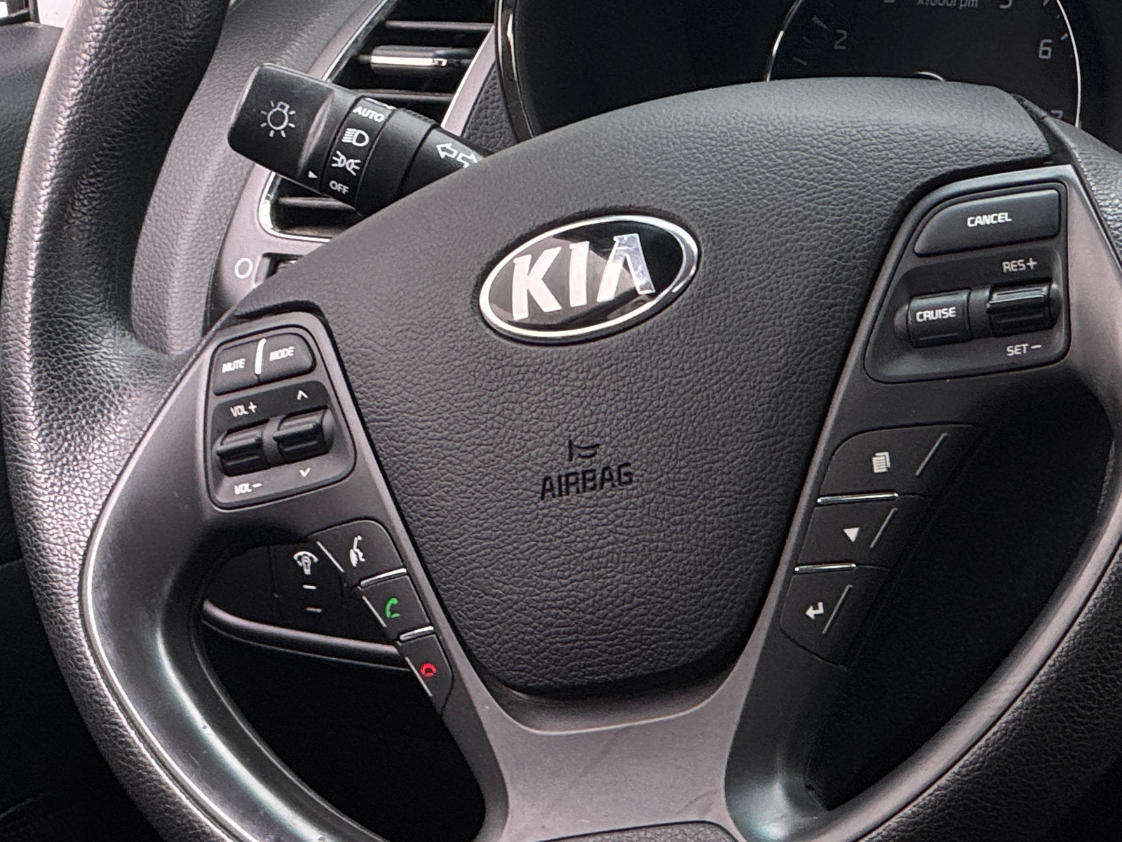 Thumbnail: 2017 Kia Forte - 5