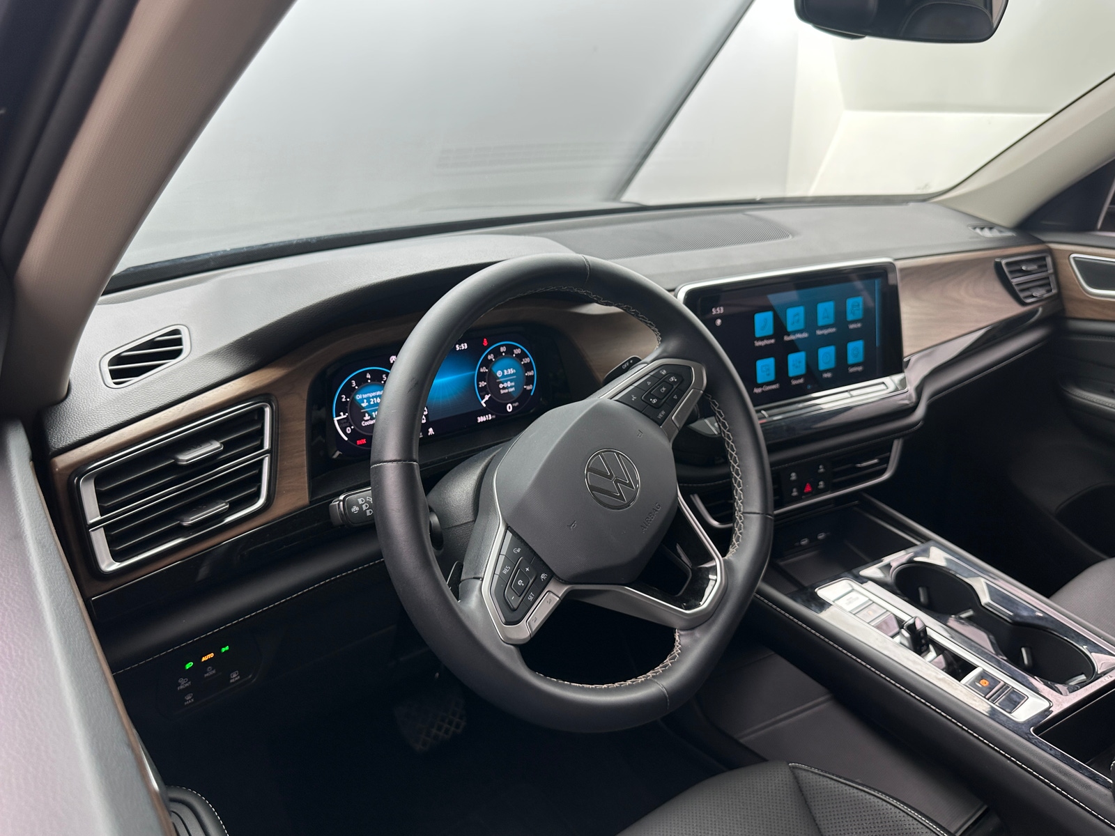 Thumbnail: 2024 Volkswagen Atlas - 2