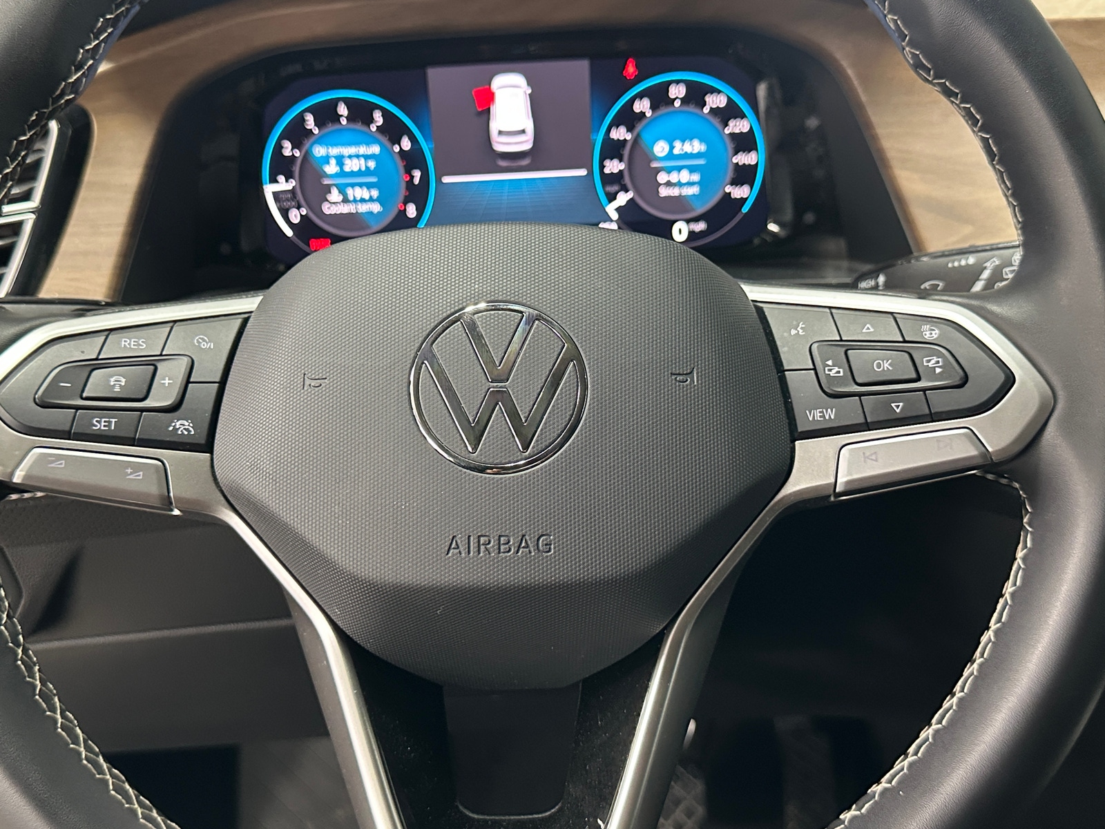 Thumbnail: 2024 Volkswagen Atlas - 4