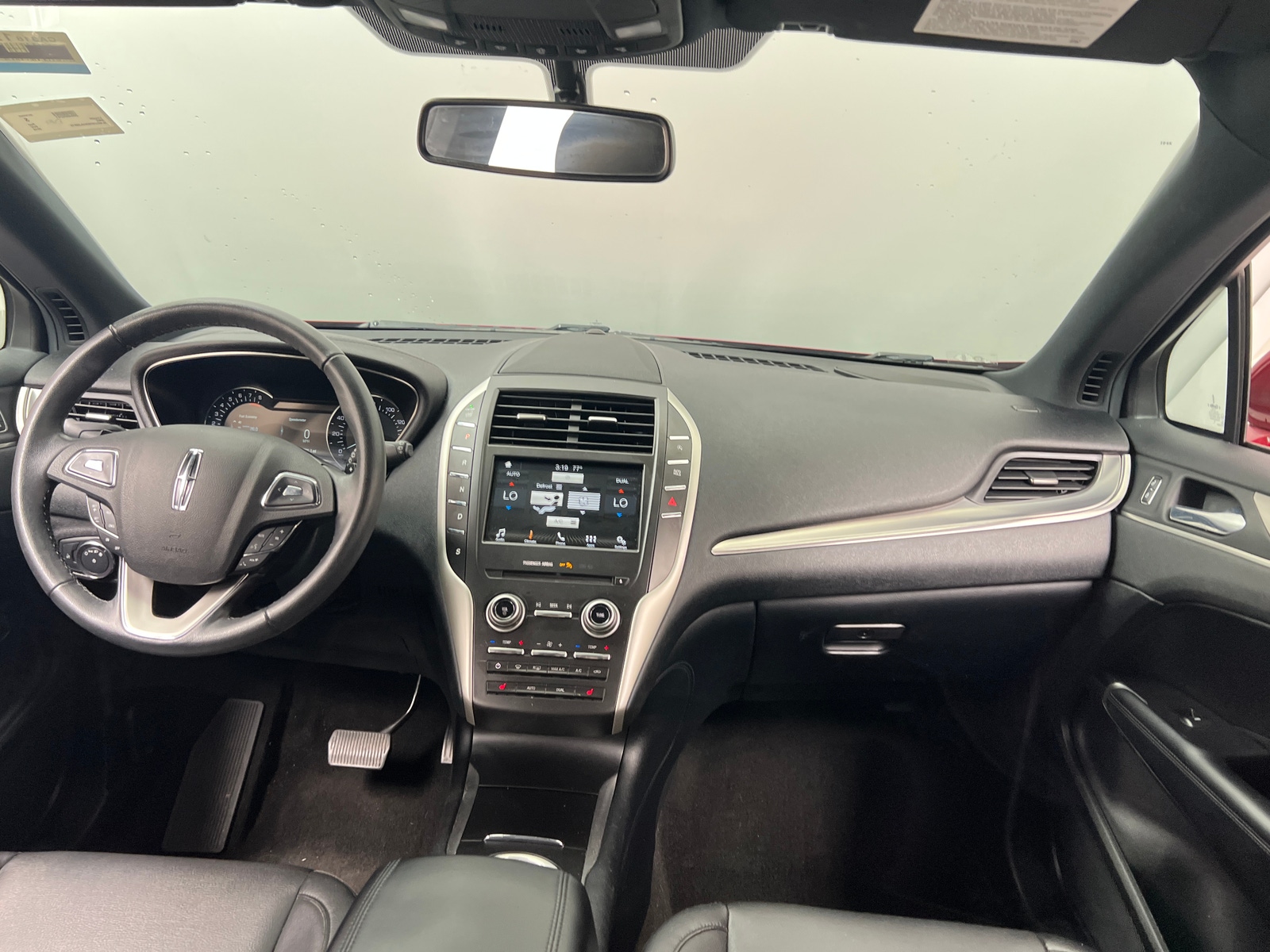 Thumbnail: 2019 Lincoln MKC - 3