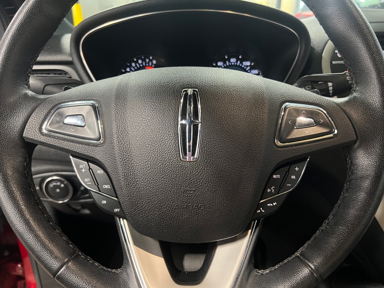 Thumbnail: 2019 Lincoln MKC - 5