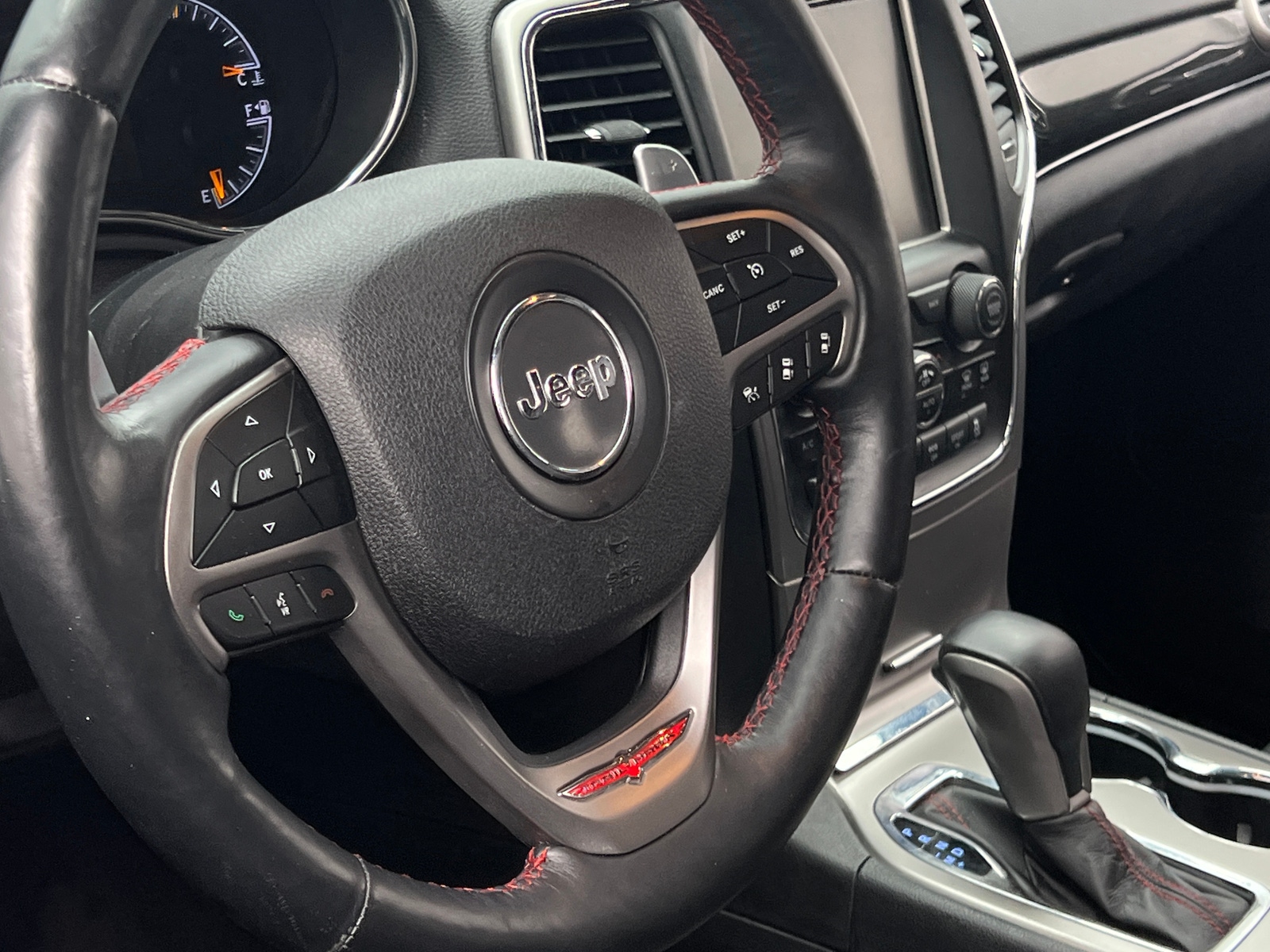 Thumbnail: 2017 Jeep Grand Cherokee - 4