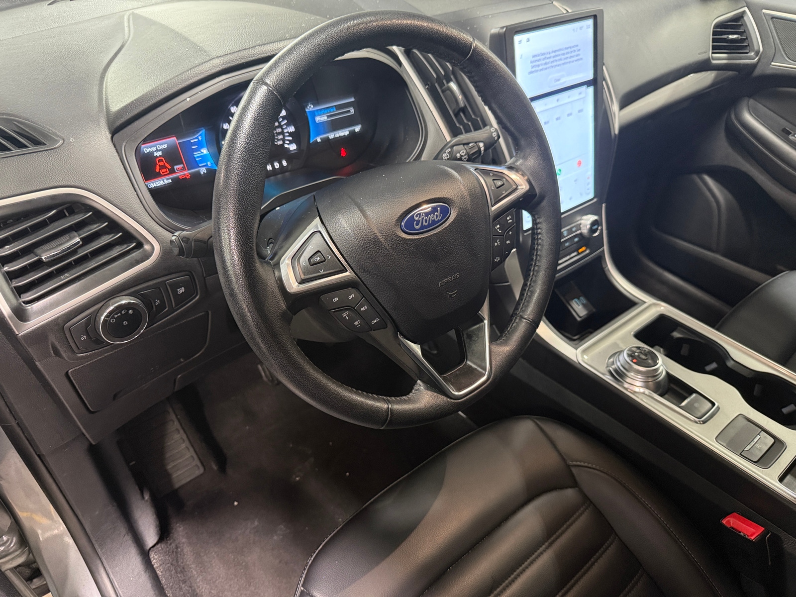 Thumbnail: 2024 Ford Edge - 3