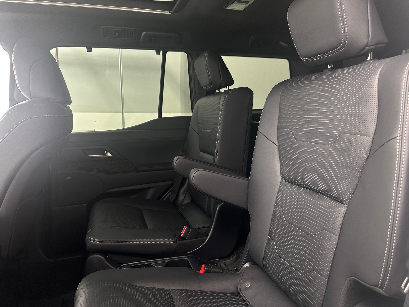 Thumbnail: 2024 Lexus GX - 4