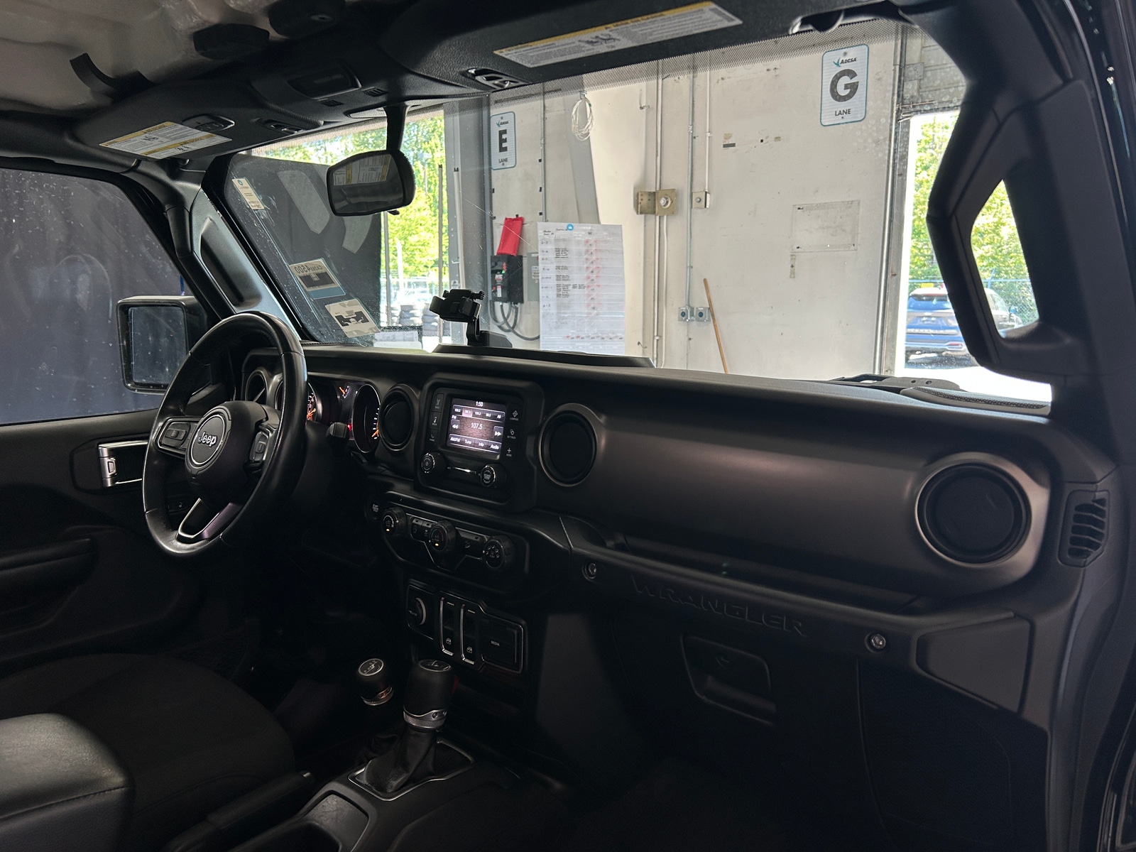 Thumbnail: 2020 Jeep Wrangler - 3