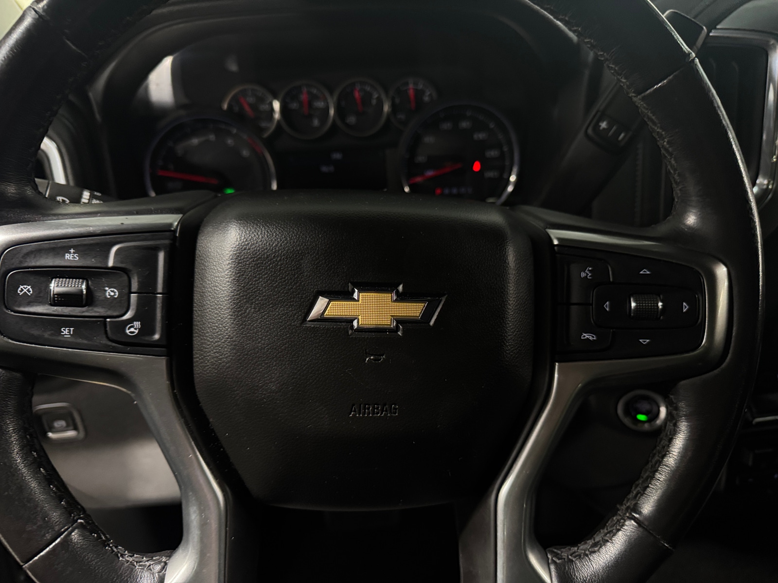 Thumbnail: 2020 Chevrolet Silverado 1500 - 5