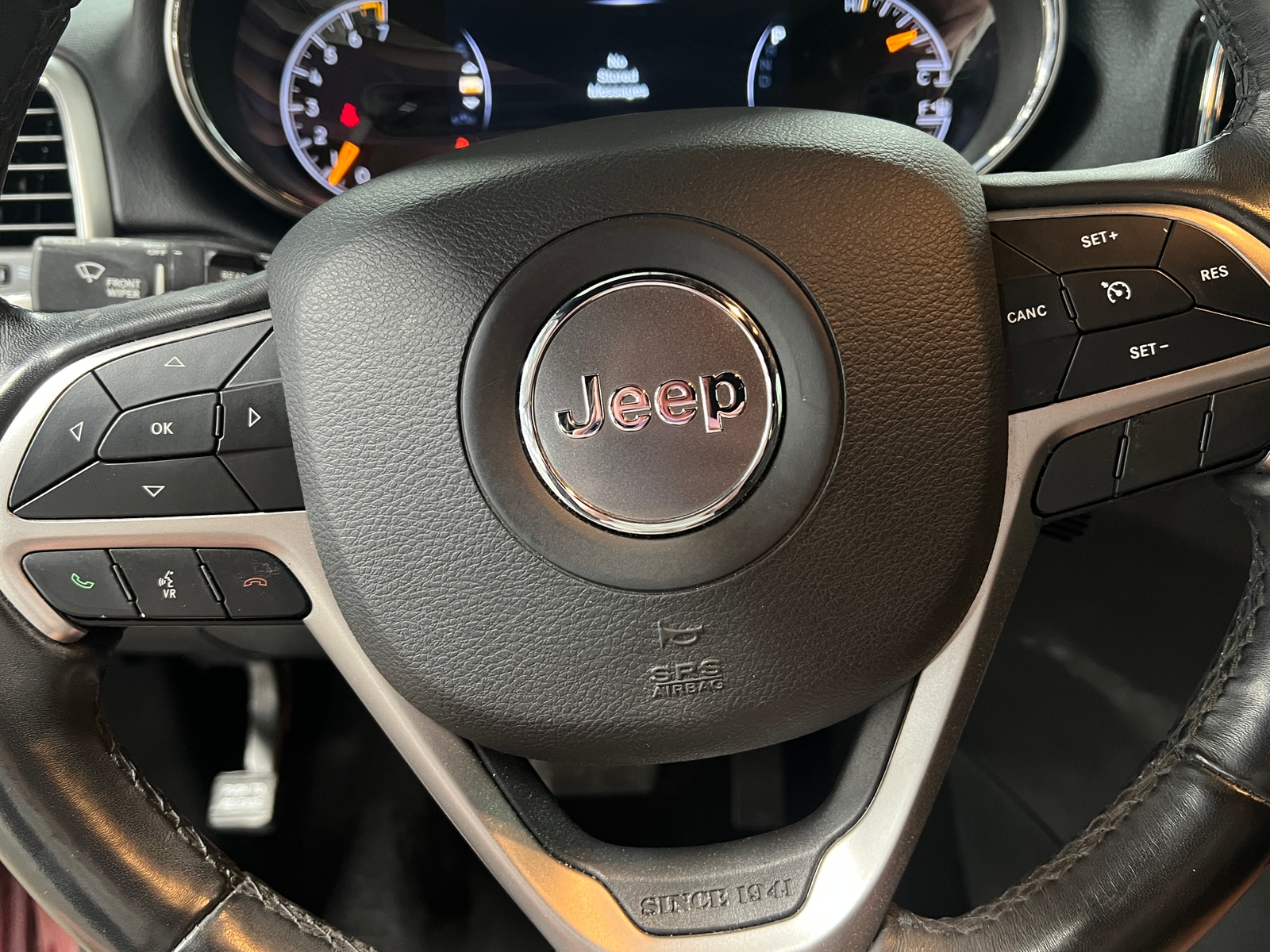 Thumbnail: 2019 Jeep Grand Cherokee - 4