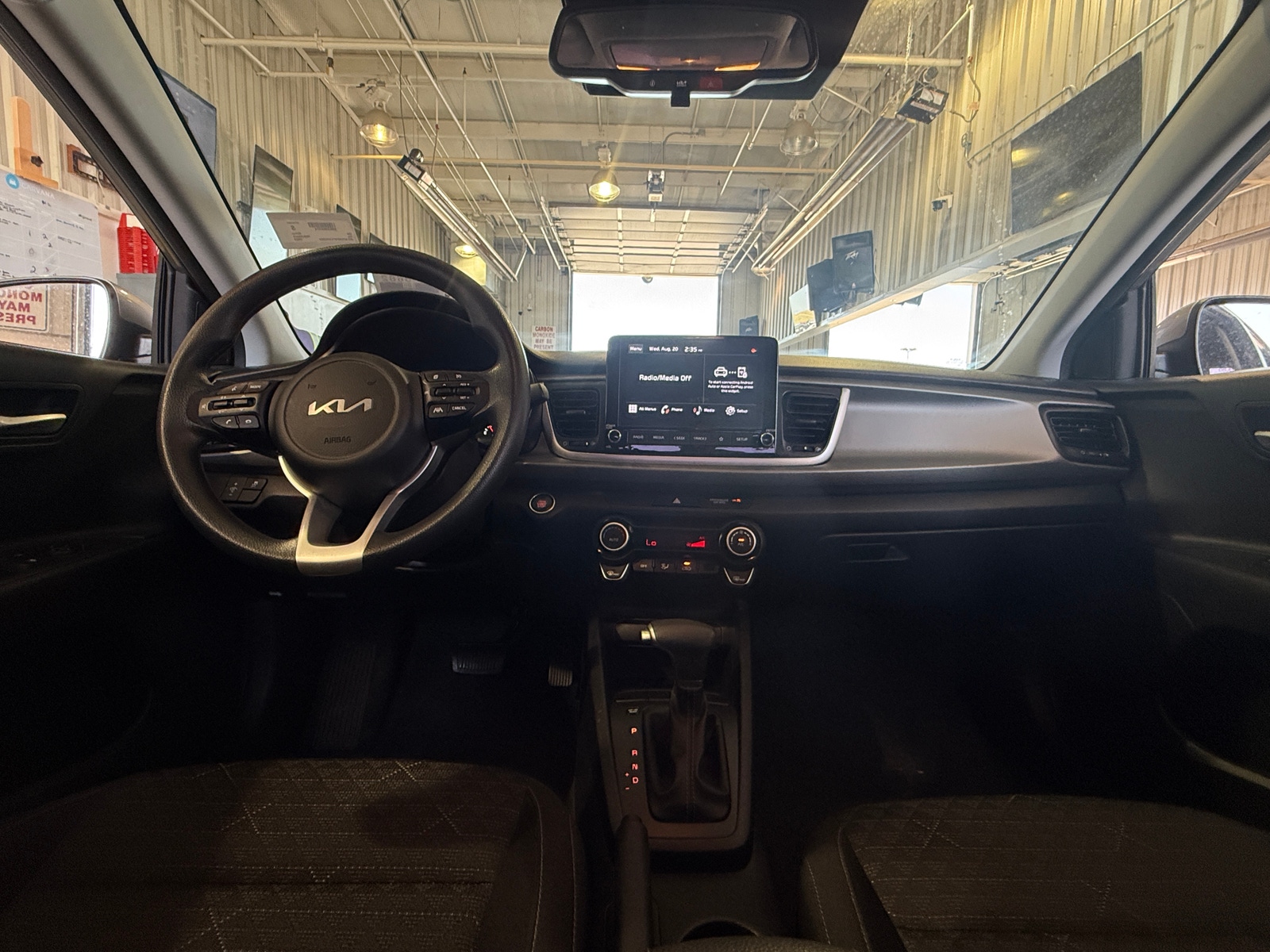 Thumbnail: 2023 Kia Rio - 3