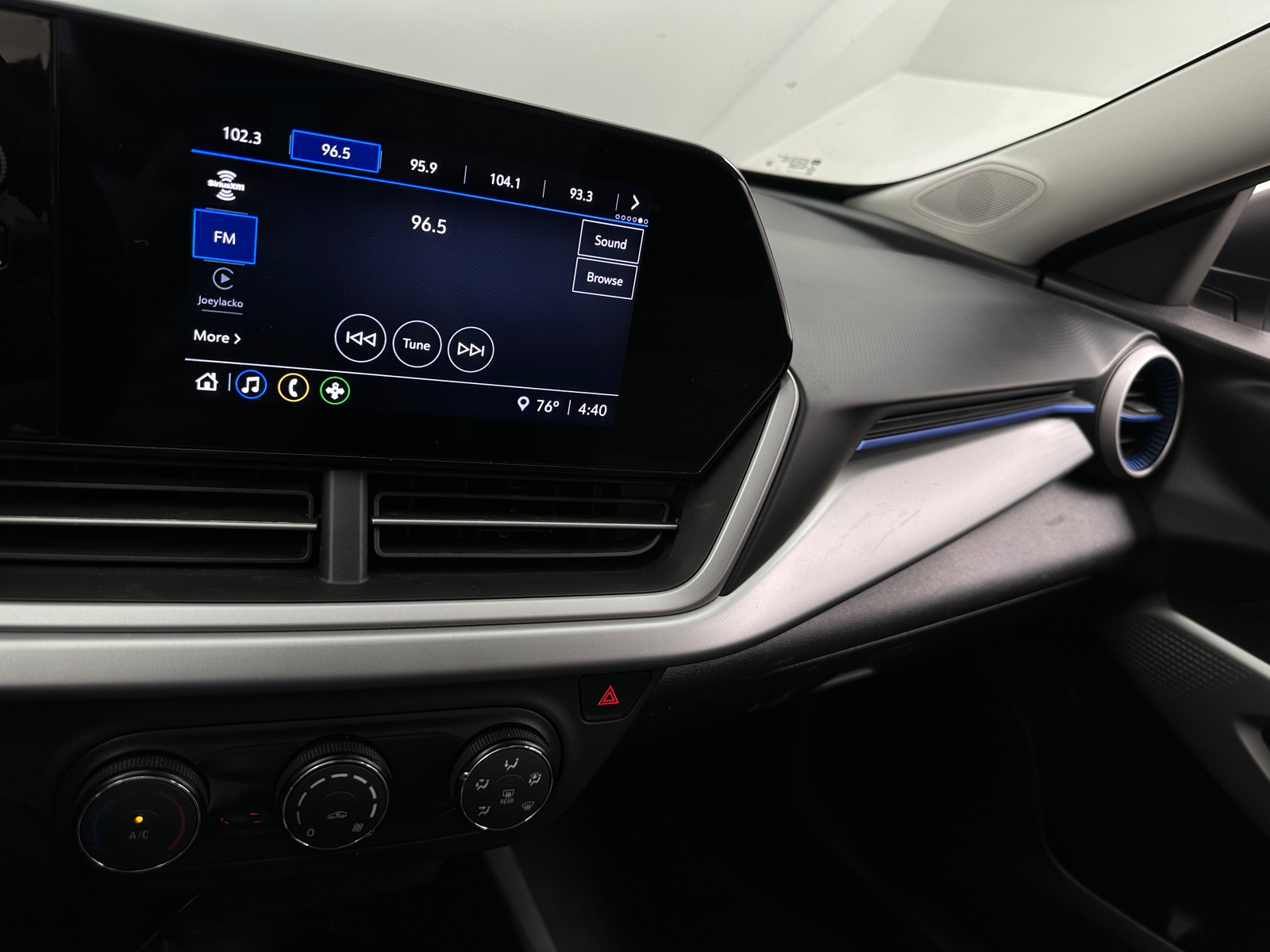 Thumbnail: 2025 Chevrolet Trax - 4