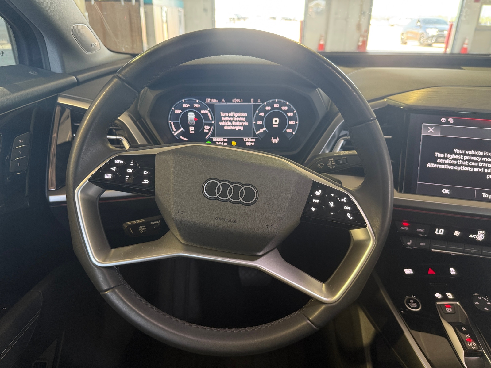 Thumbnail: 2023 Audi Q4 e-tron - 4