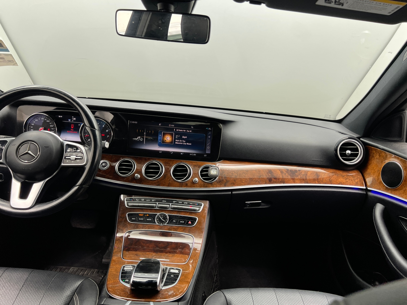 Thumbnail: 2019 Mercedes-Benz E-Class - 2
